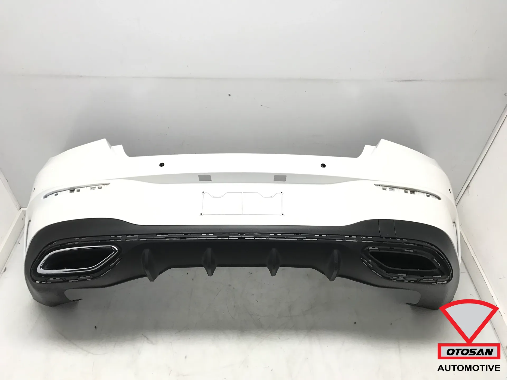 Mercedes CLA W118 AMG Rear Bumper Bumper 6xPDC Original!