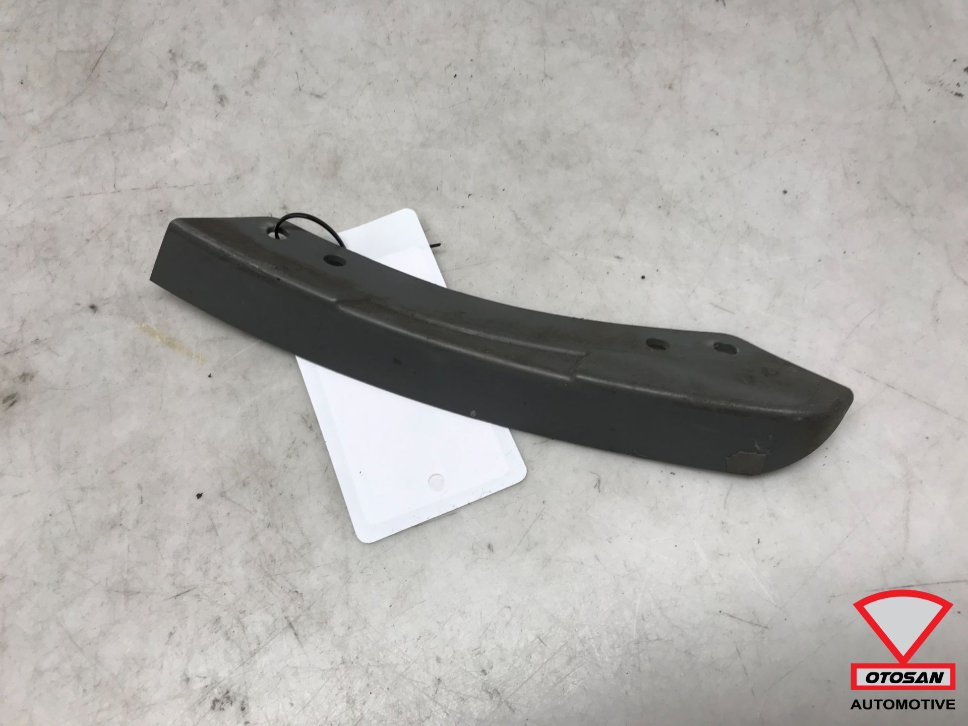 BMW Série 1 F40 Pare-chocs Steun Droit 51128075314