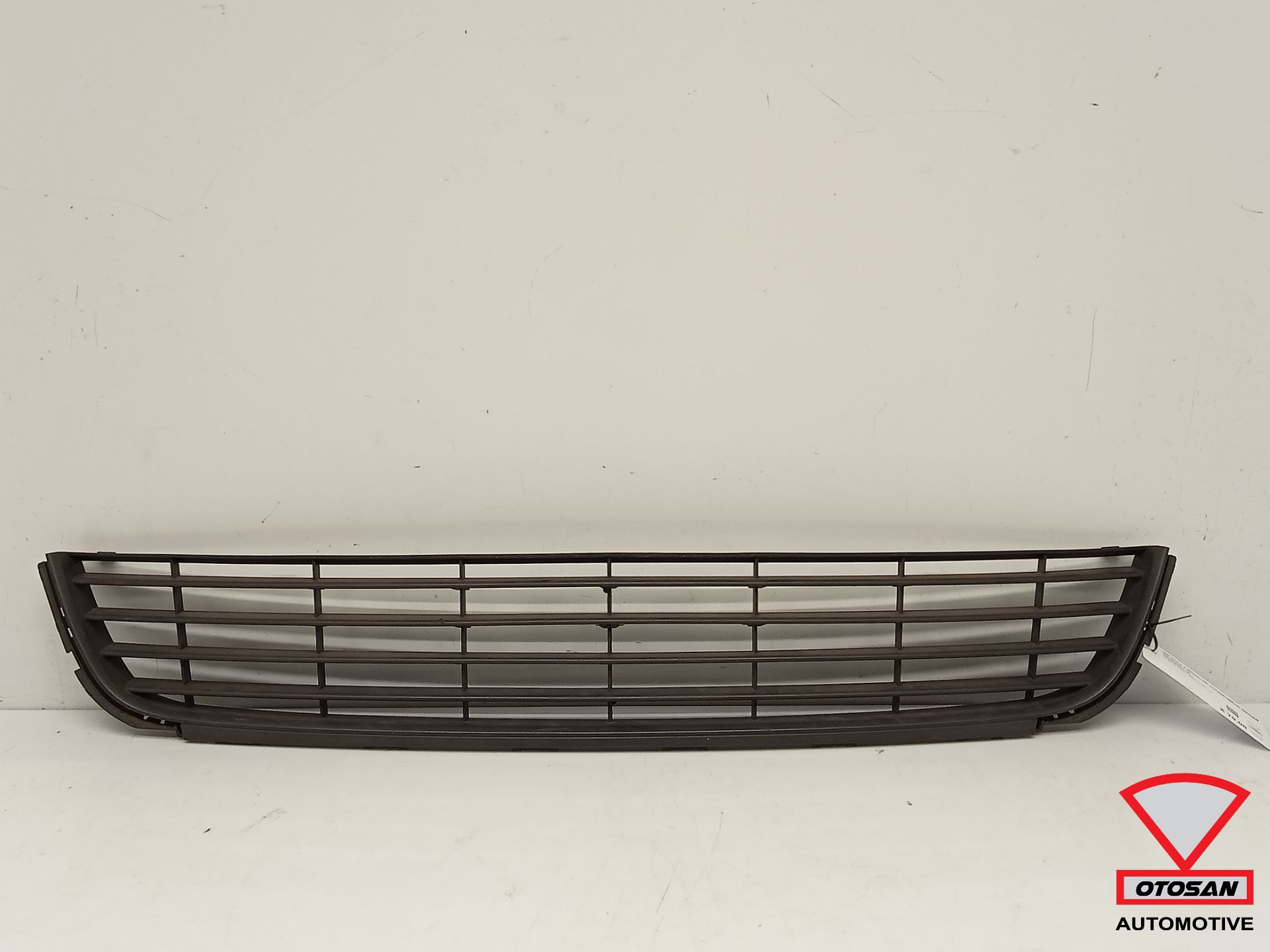 VW Golf 6 Rooster Voorbumper Midden 5K0853677A