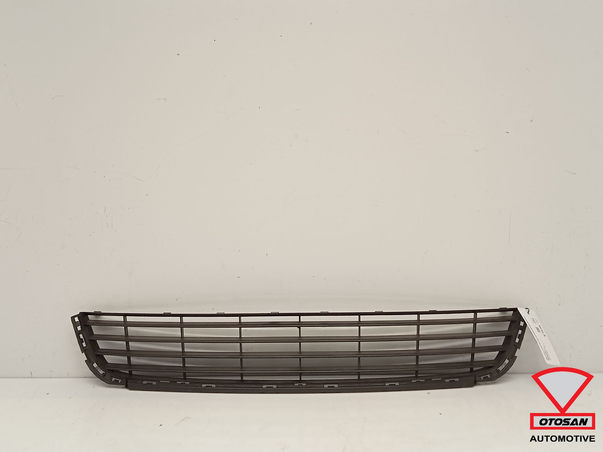 VW Golf 6 Rooster Voorbumper Midden 5K0853677