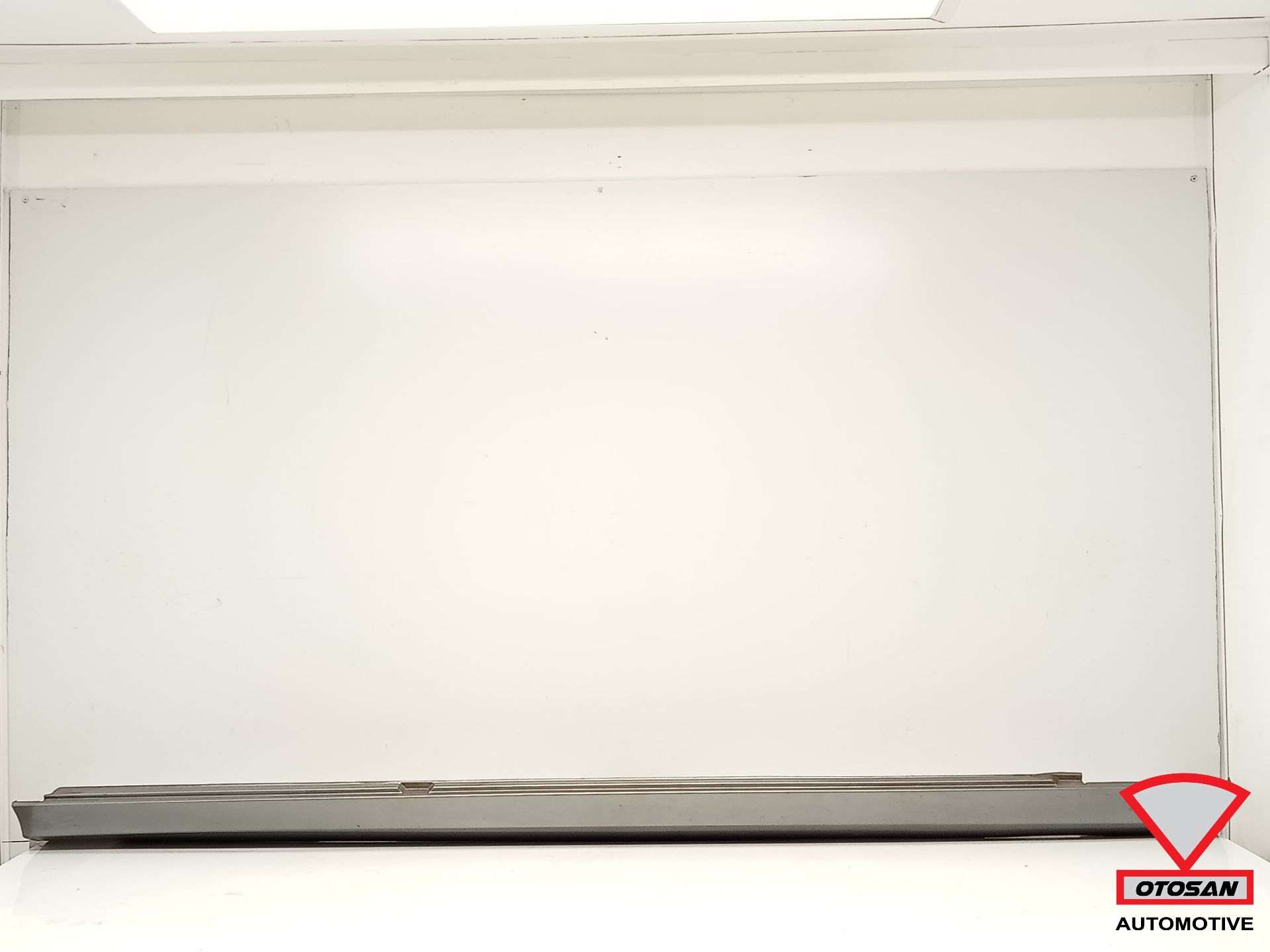 Mercedes C W204 Combi Side Skirt Rechts 792 Palladiumzilver Mett.