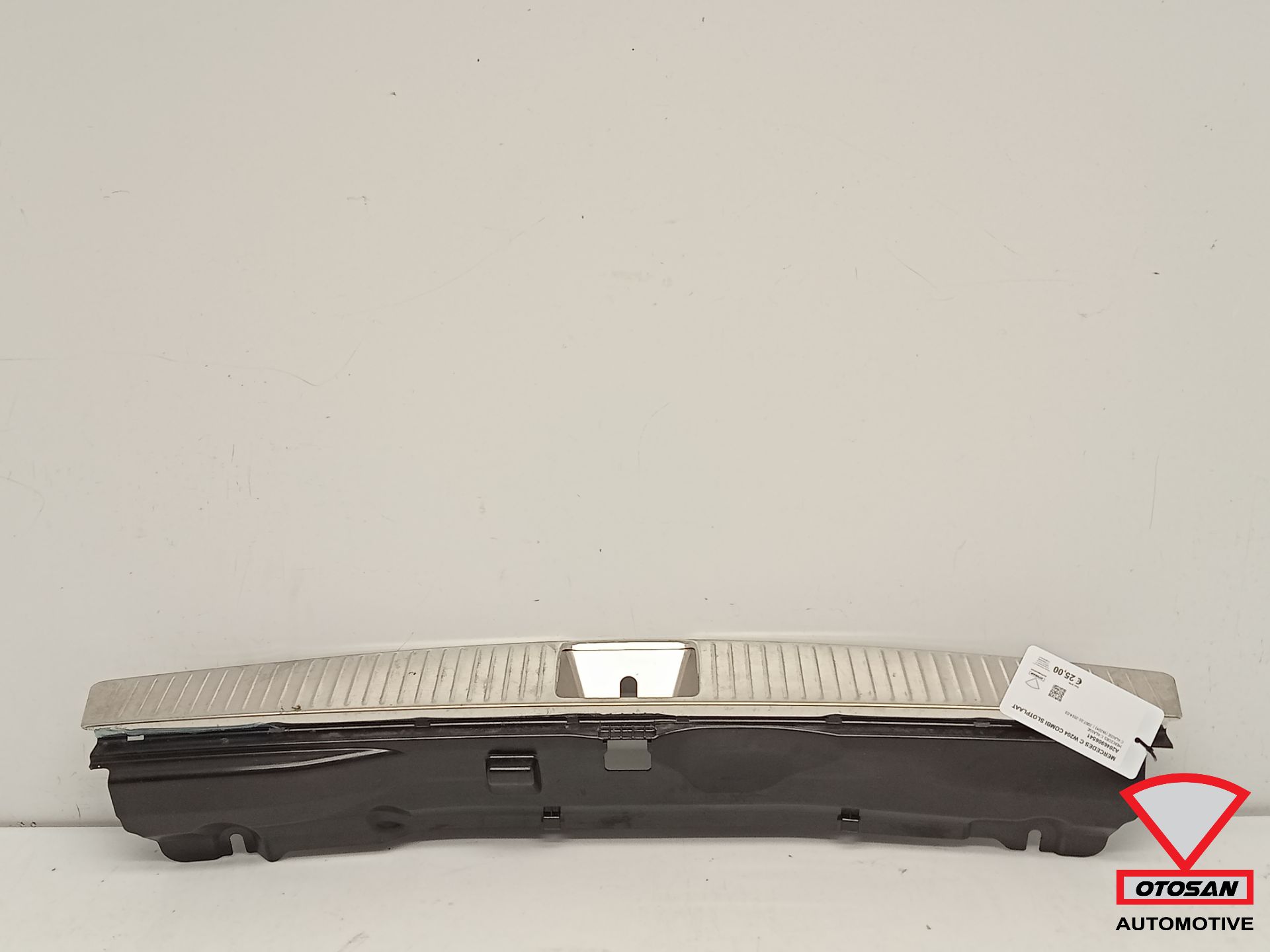 Mercedes C W204 Combi Slotplaat Afdekking A204906541