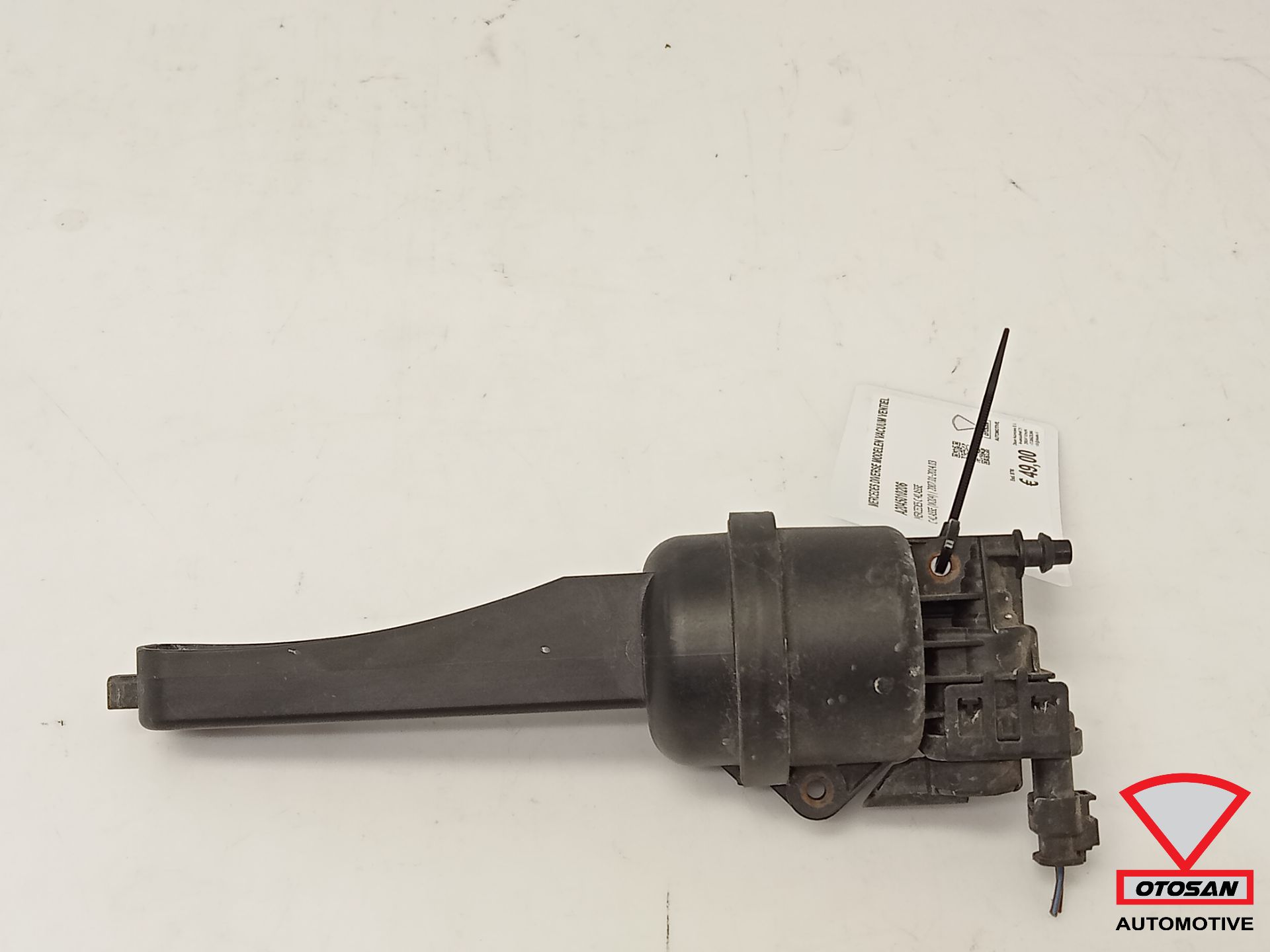 Mercedes Diverse Modelen Vacuum Ventiel A2045010206