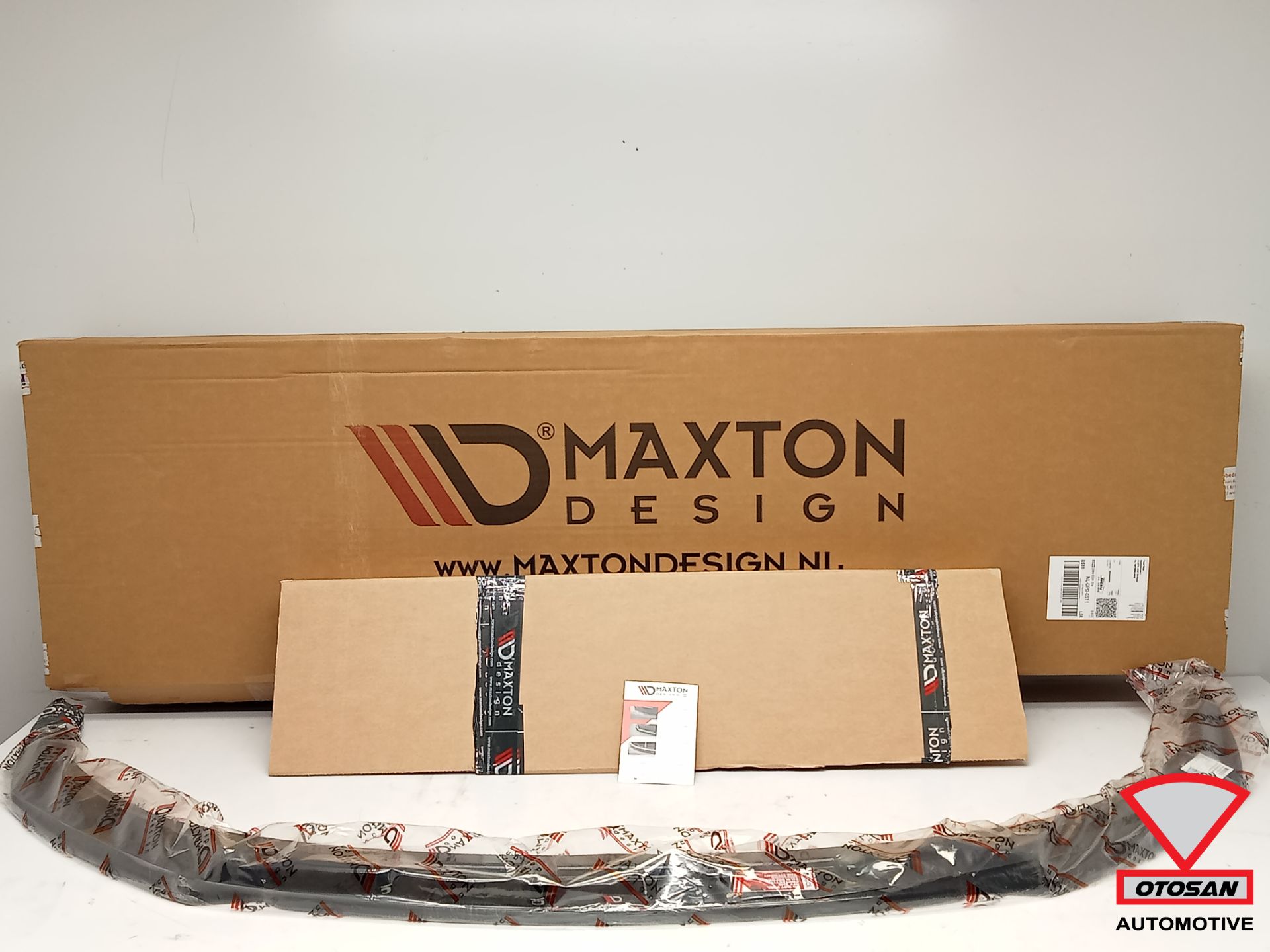Maxton Design Insignia B 2017+ Frontspoiler splitter Zwart hoogglans
