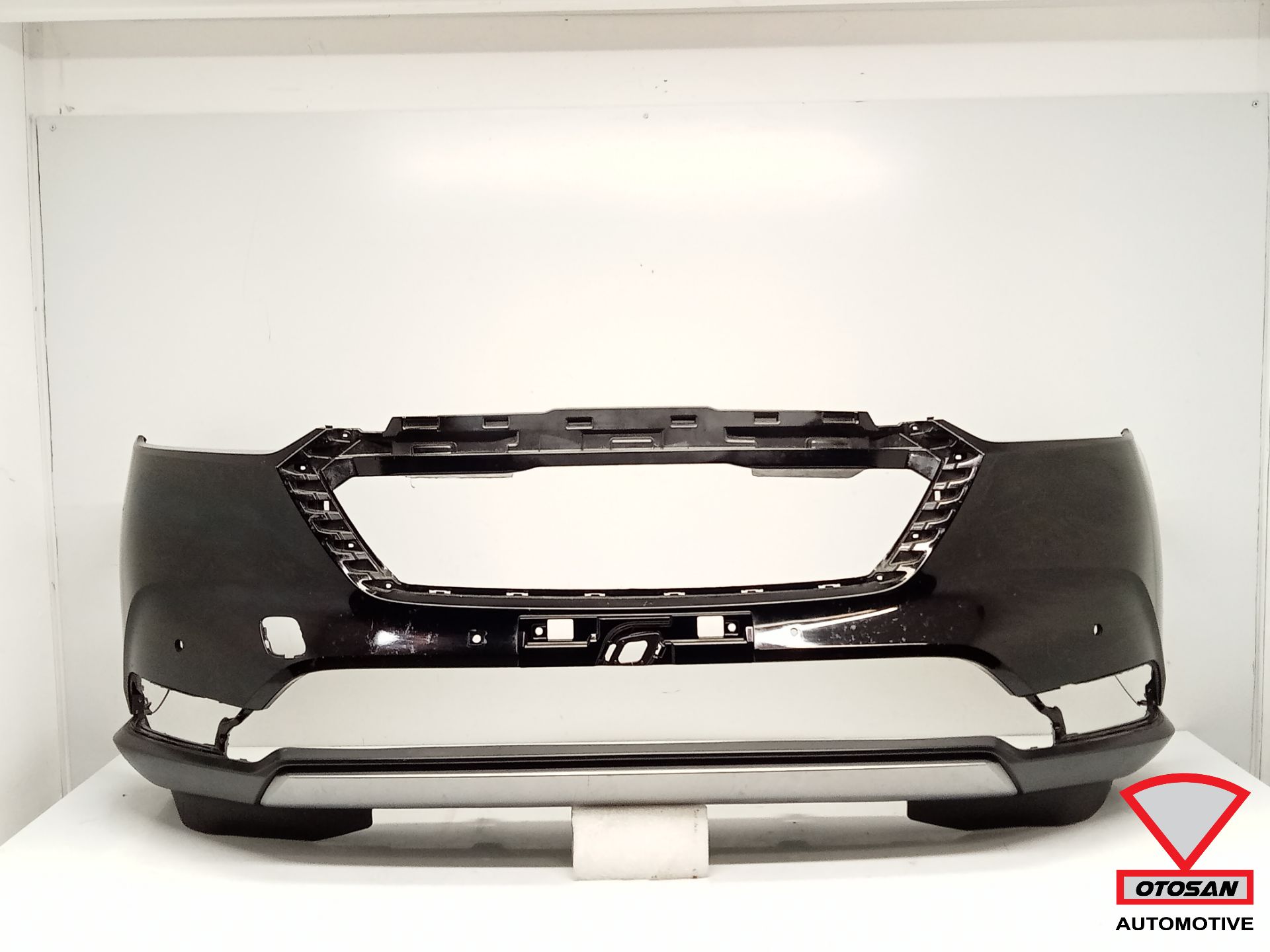 Honda HR-V 2023 Voorbumper Bumper 4xPDC Origineel!