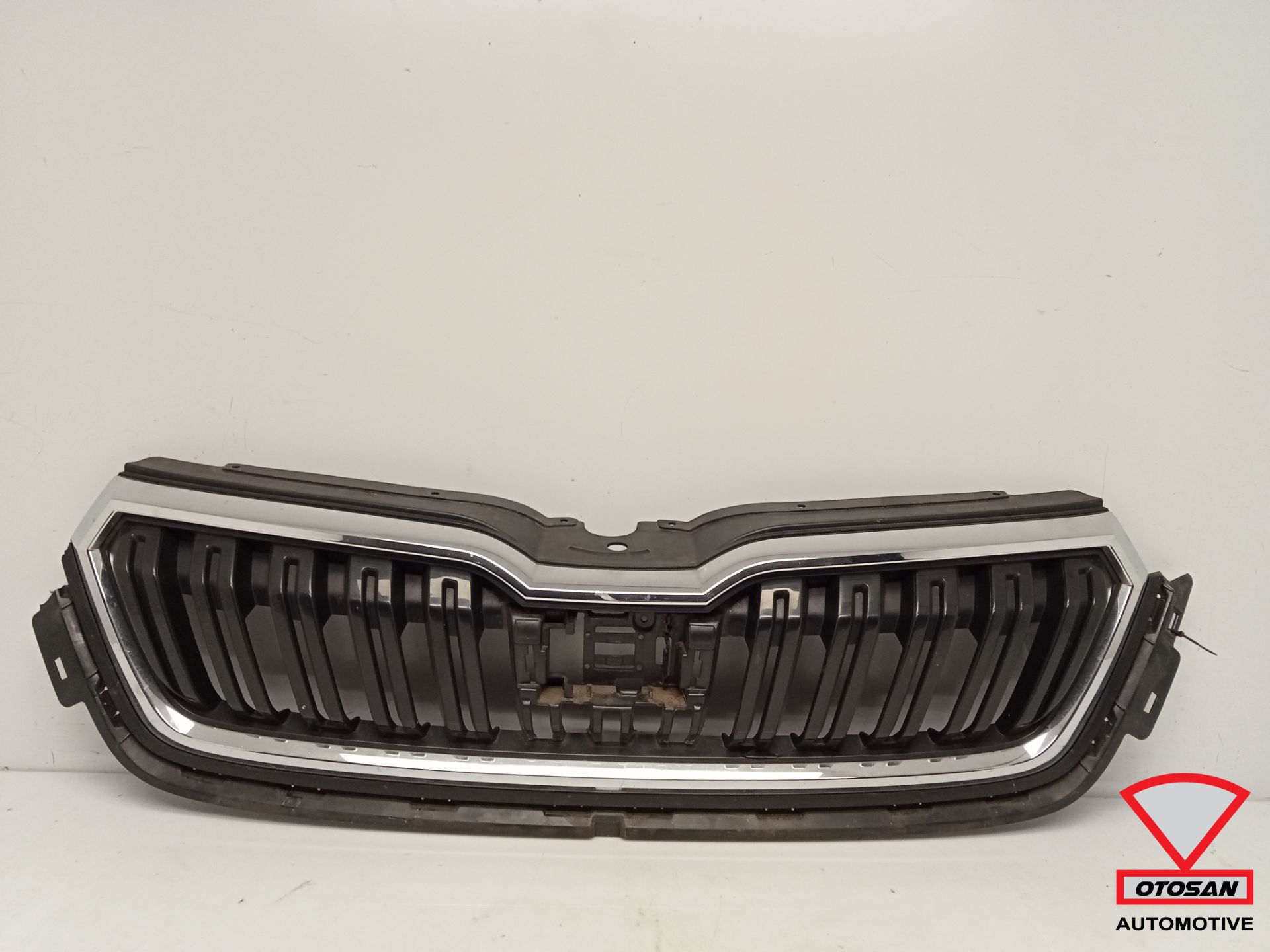 Skoda Kamiq 2019+ Kühlergrill Grill 658853653