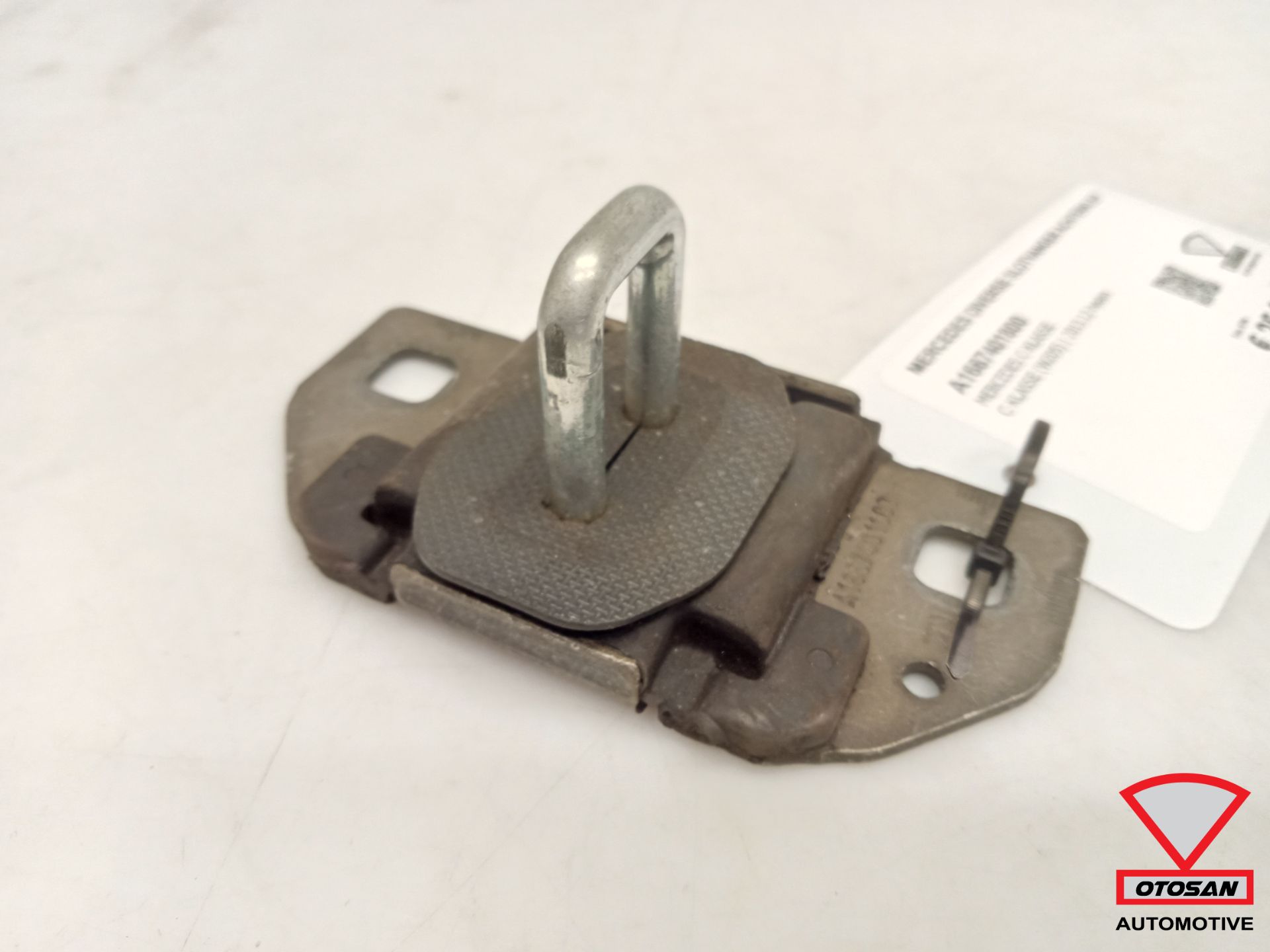 Mercedes Diverse Slotvanger Achterklep A1667401800