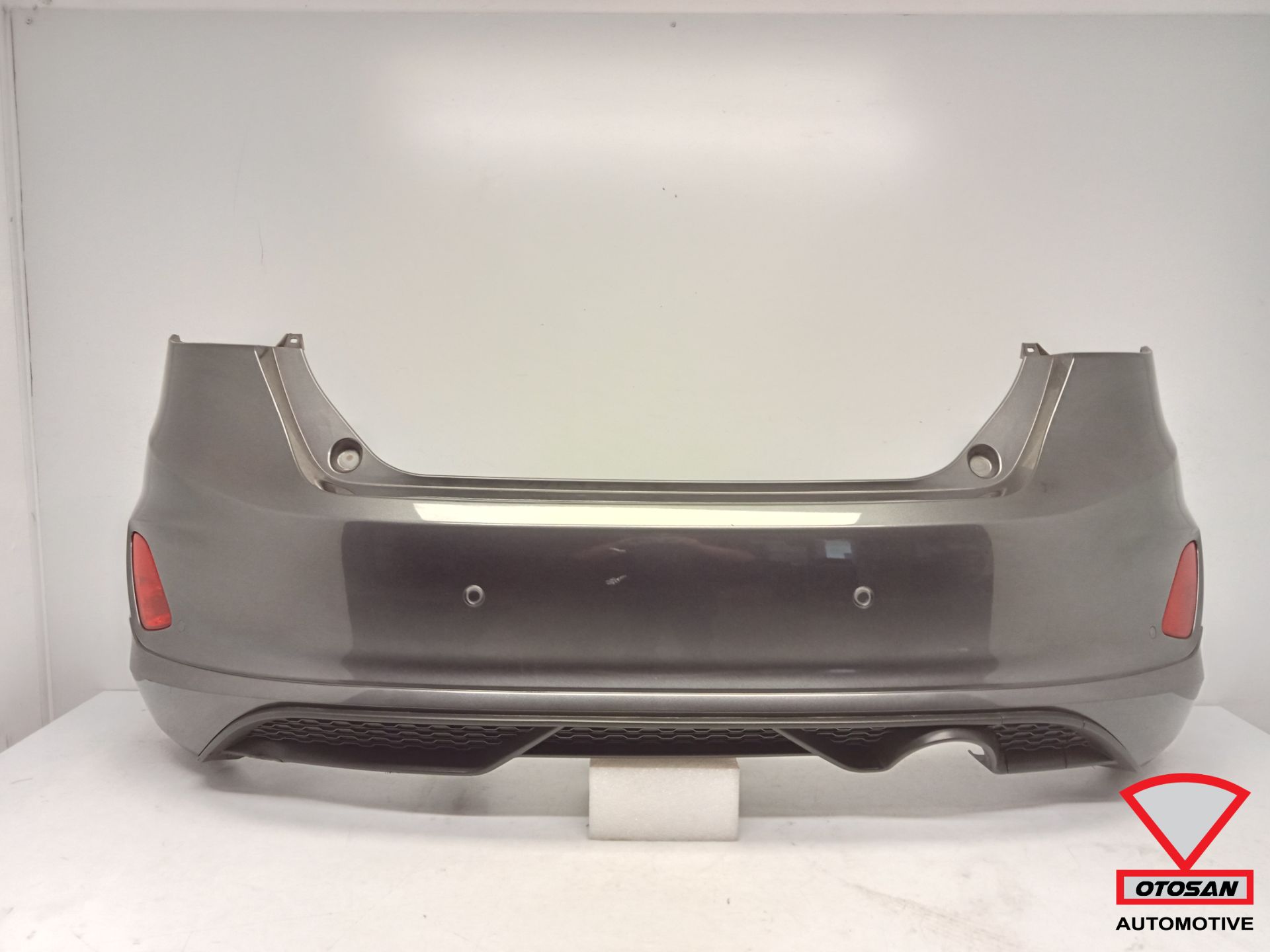 Ford Fiesta MK8 ST-Line Achterbumper Compleet 6xPDC Magnetic Met.