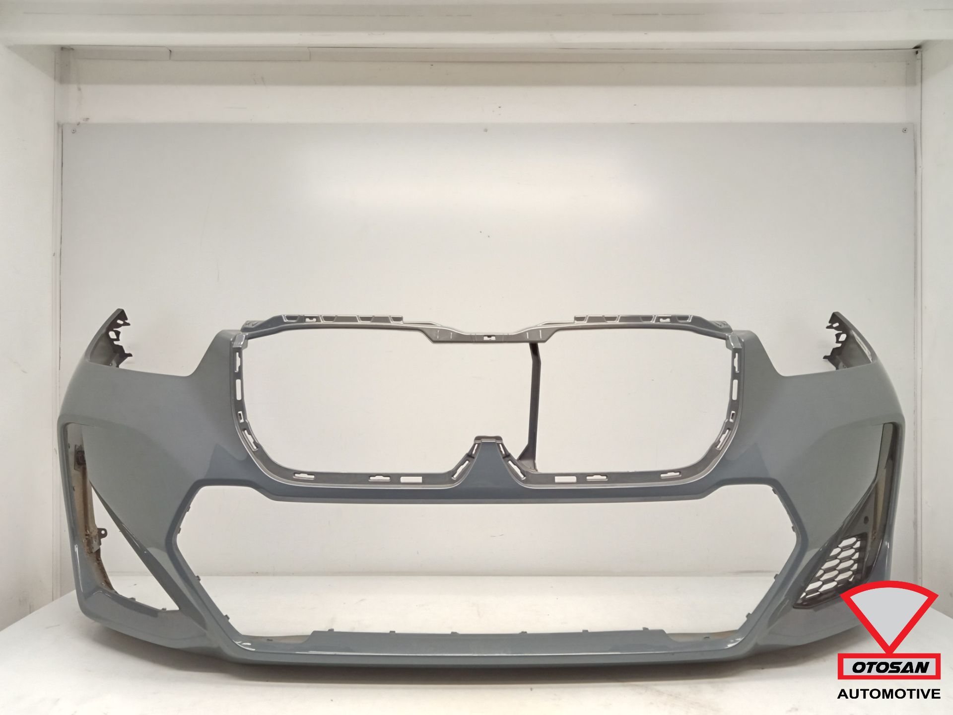 BMW X1 U11 M Pakket Voorbumper Bumper 6xPDC Origineel!