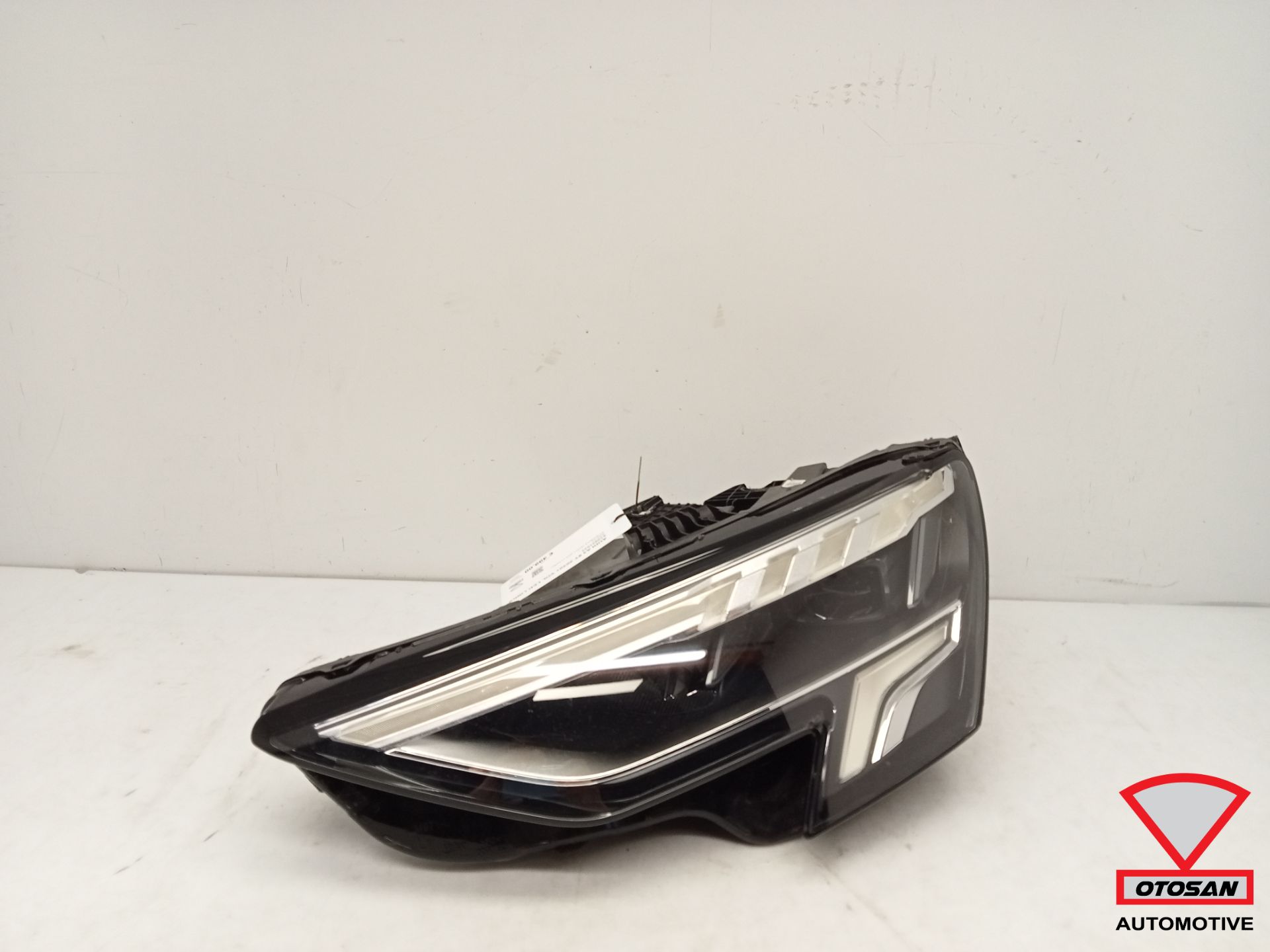 Audi A3 8Y 2020+ Vol LED Koplamp Links 8Y0941033