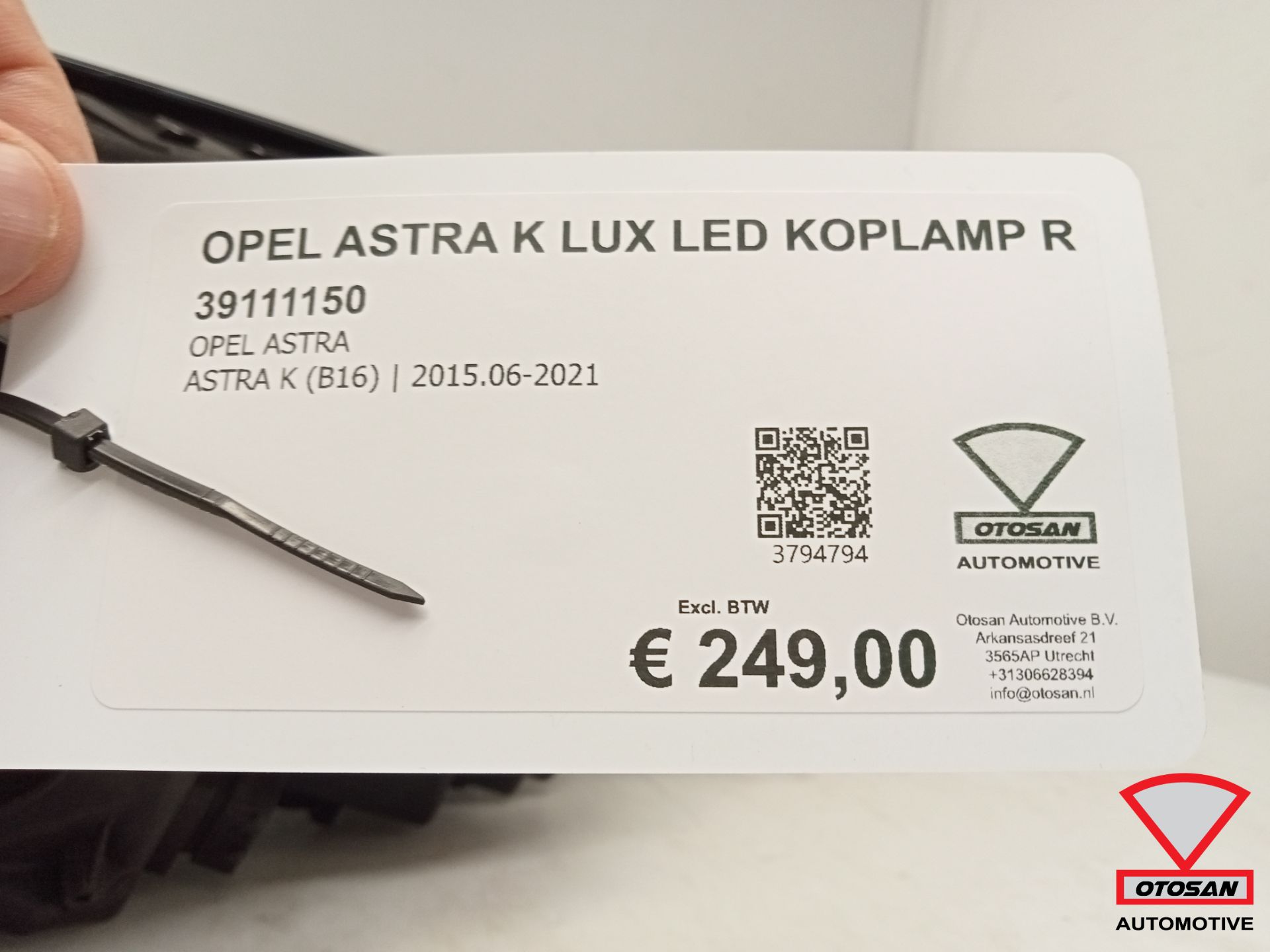 1_682f15e4a36c3210a7d472d0.jpeg