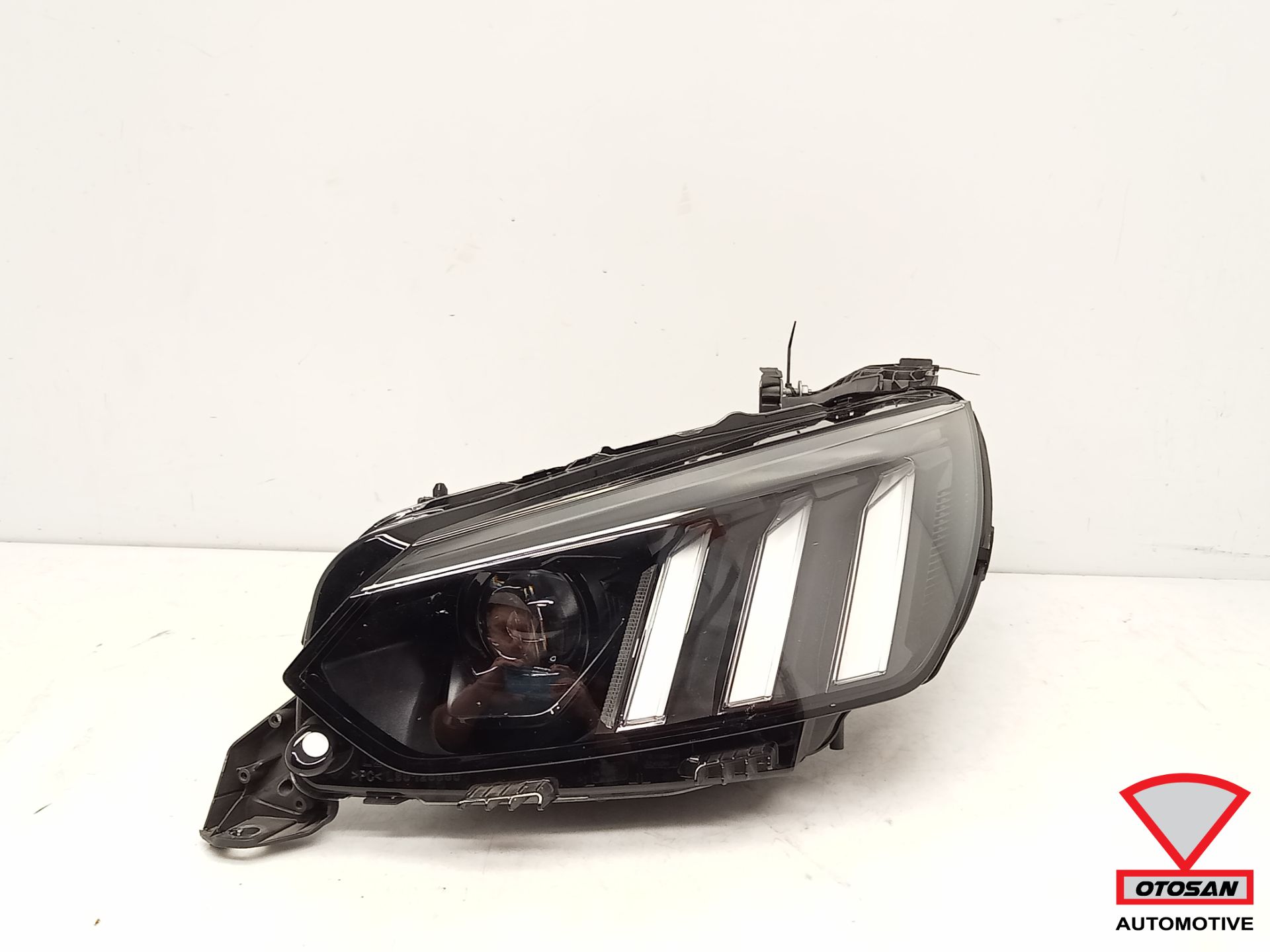 Peugeot 208 2019+ Vol LED Koplamp Links 9841642080