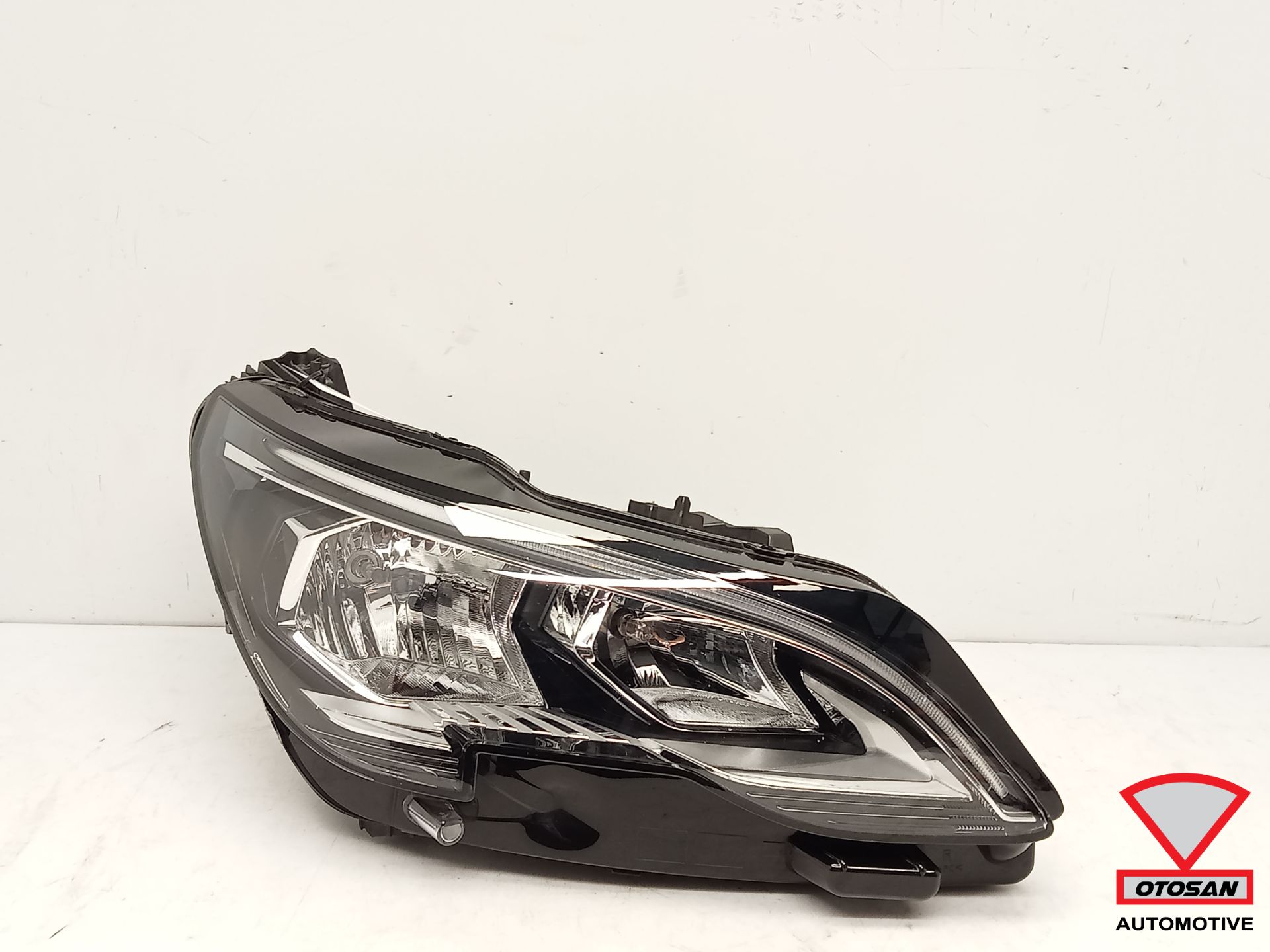 Peugeot 3008 5008 2016+ Halogeen Koplamp Rechts 9810478080