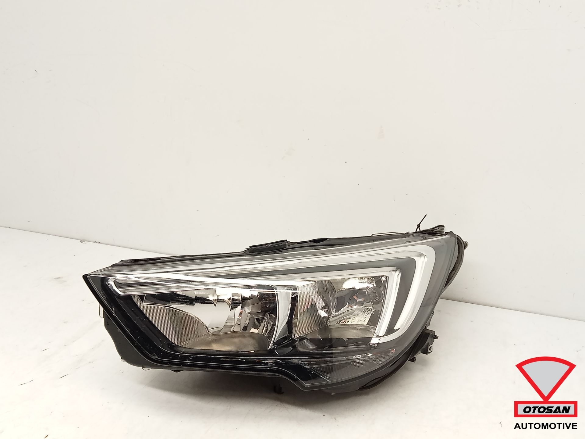 Opel Crossland X Halogen LED Headlight Left 13467967