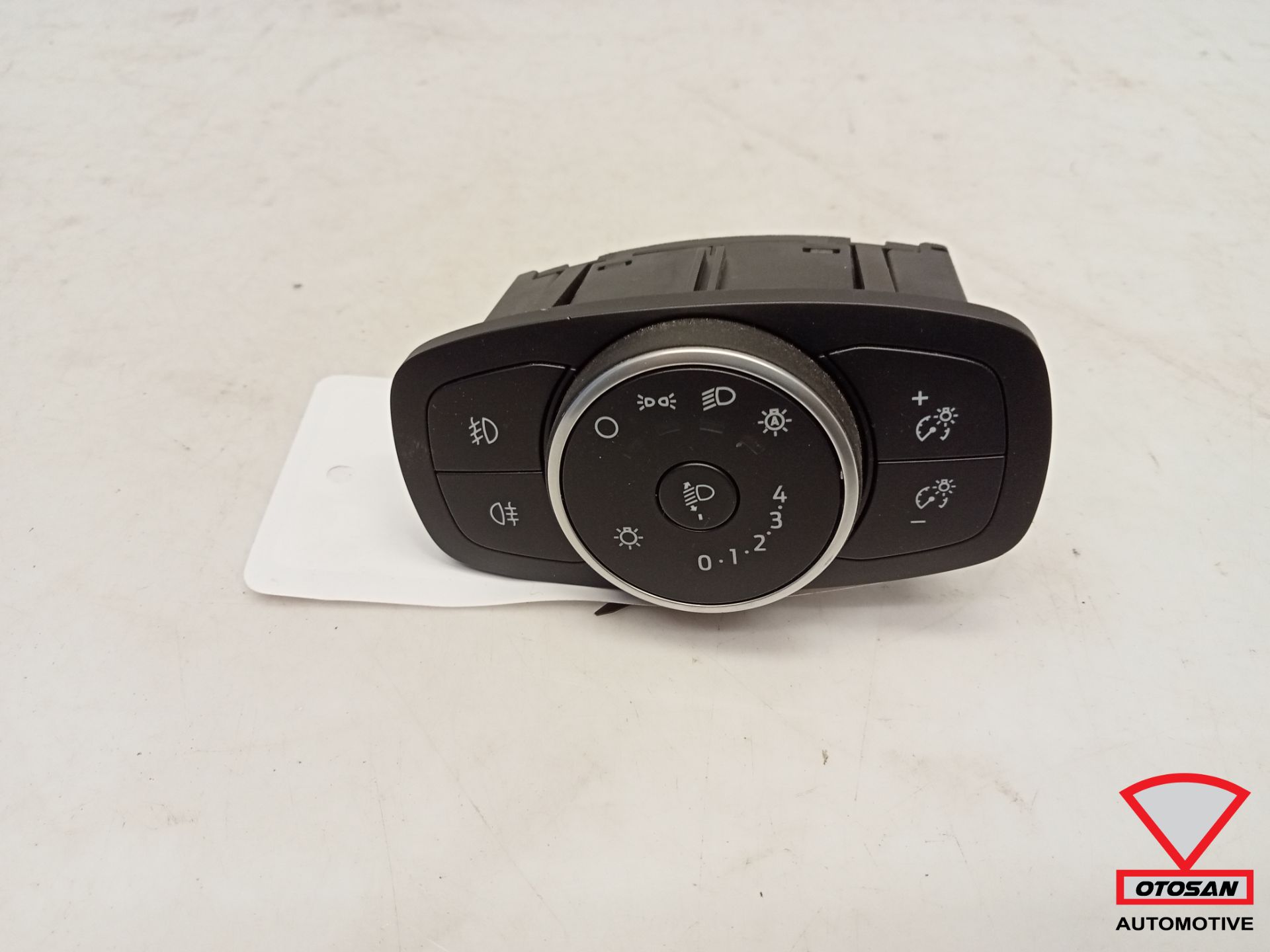 Ford Fiesta MK8 Lichtschakelaar Aut. 1057973