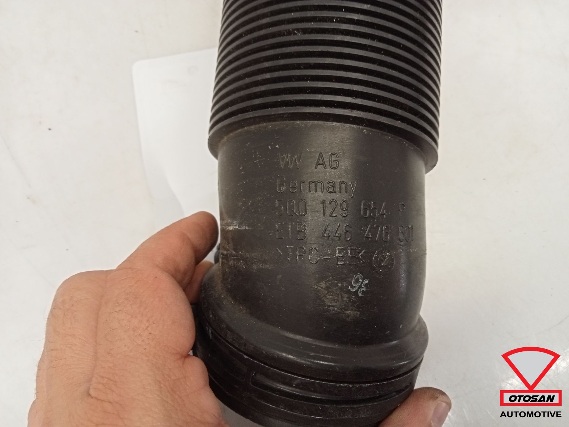 1_686693cb1351efe52fc58401.jpeg