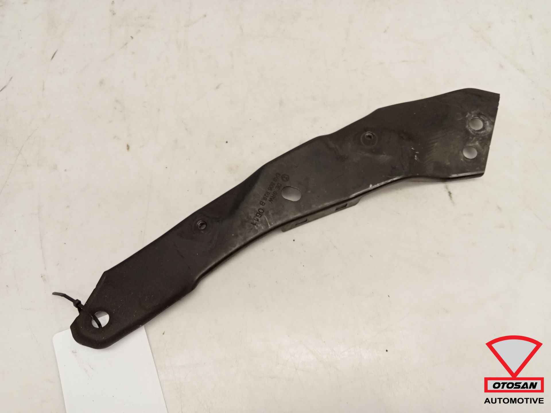 Bande de phare gauche pour VW Golf 6 5K0806929B