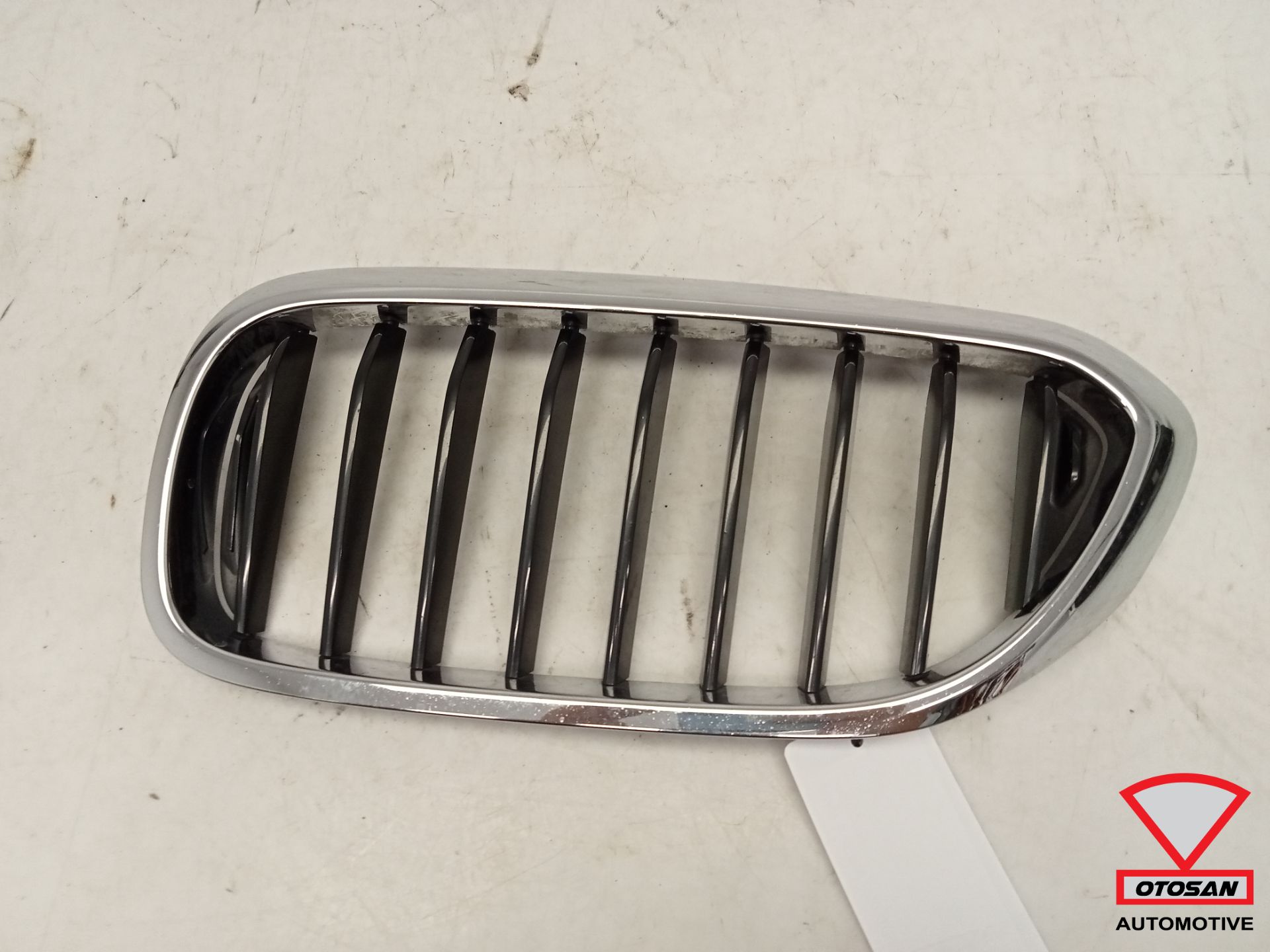 BMW 5 Serie G30 G31 Grille Nieren Links 51137473700