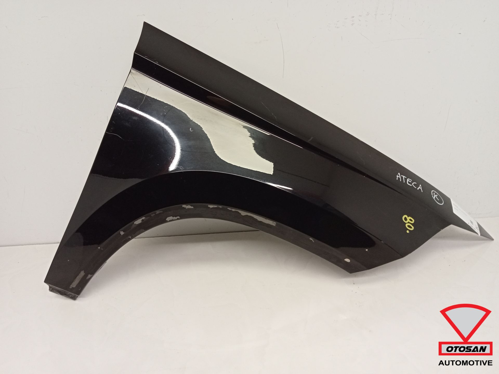 Garde-boue latéral avant droit pour Seat Ateca 575