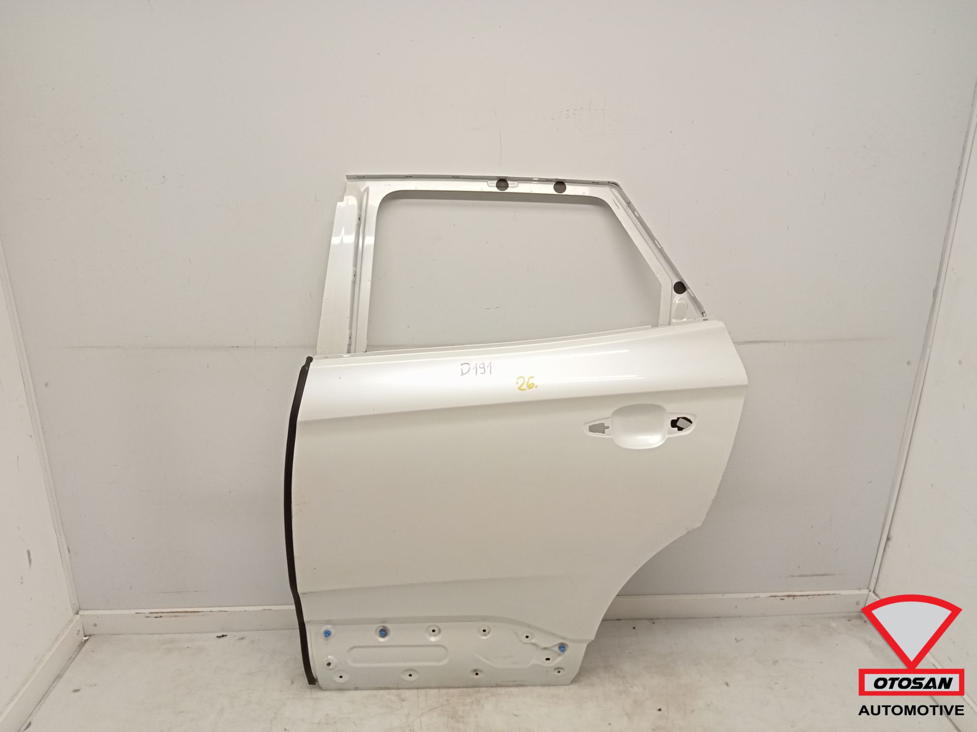 Opel grandland links achter deur portier
