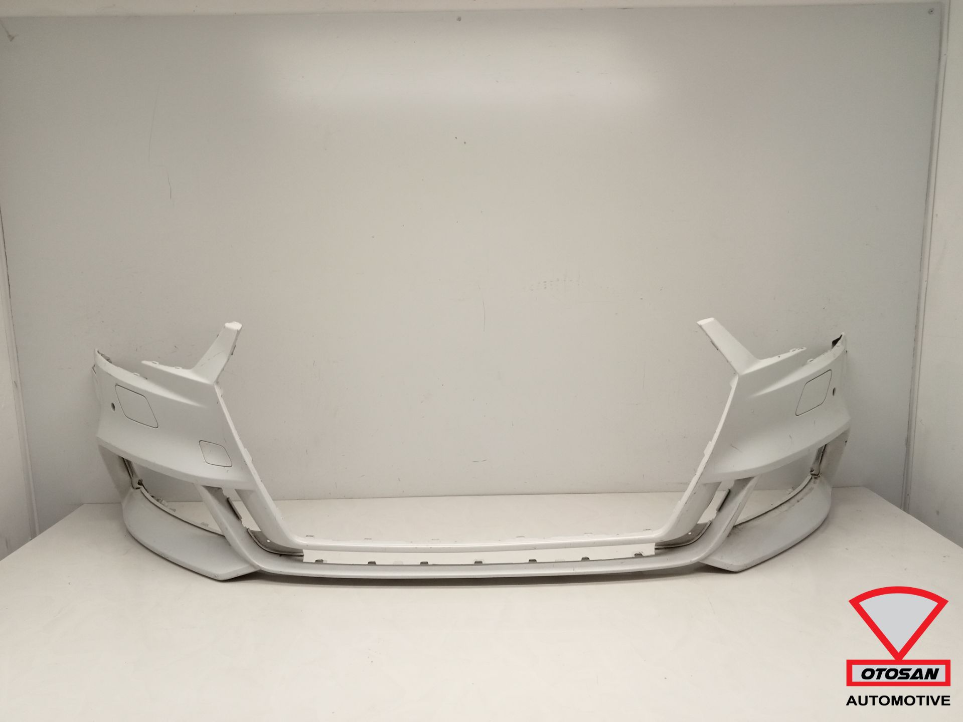 Audi a3 8v facelift Sedan Limo S-line voorbumper origineel