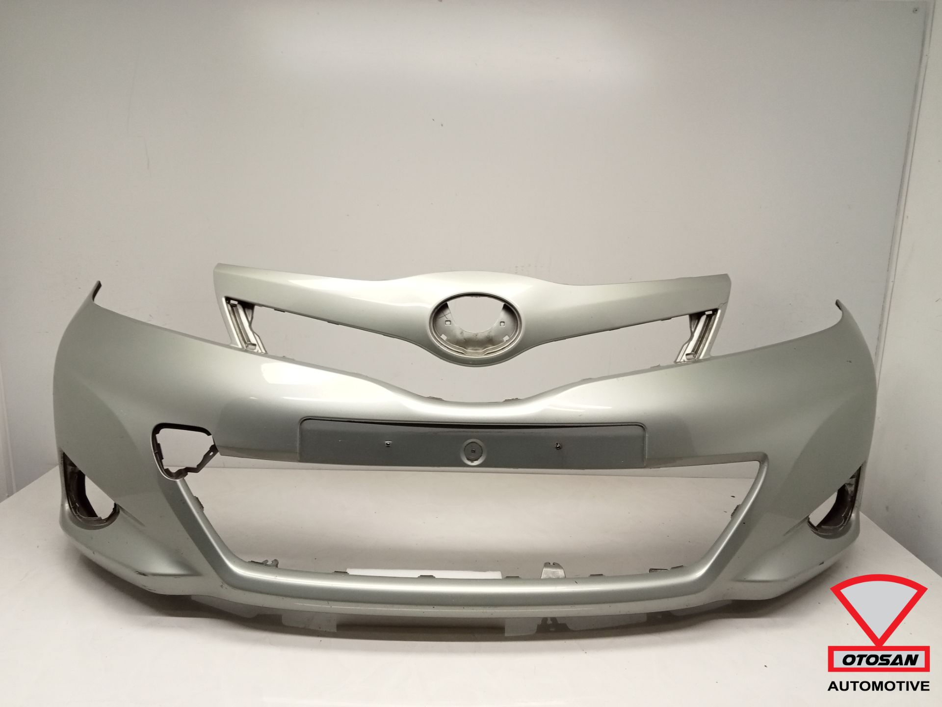 Toyota Yaris P13 2011-2014 front bumper original