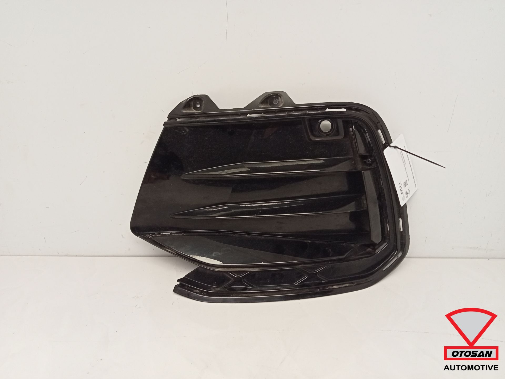 VW Passat B9 2024+ Bumper grille Left R-line inlay