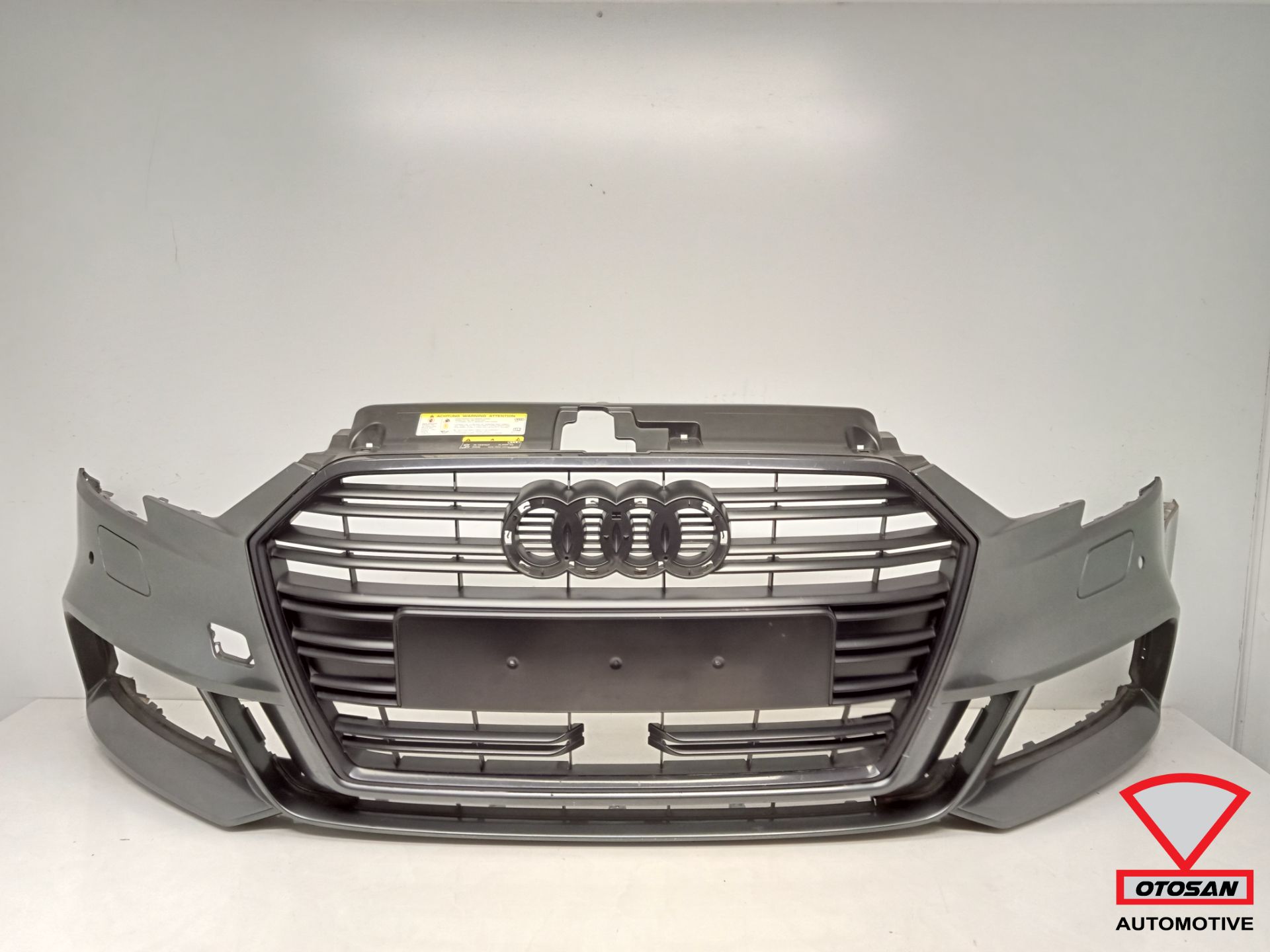 Audi A3 8V Facelift 2017-2021 4x PDC Voorbumper Origineel!