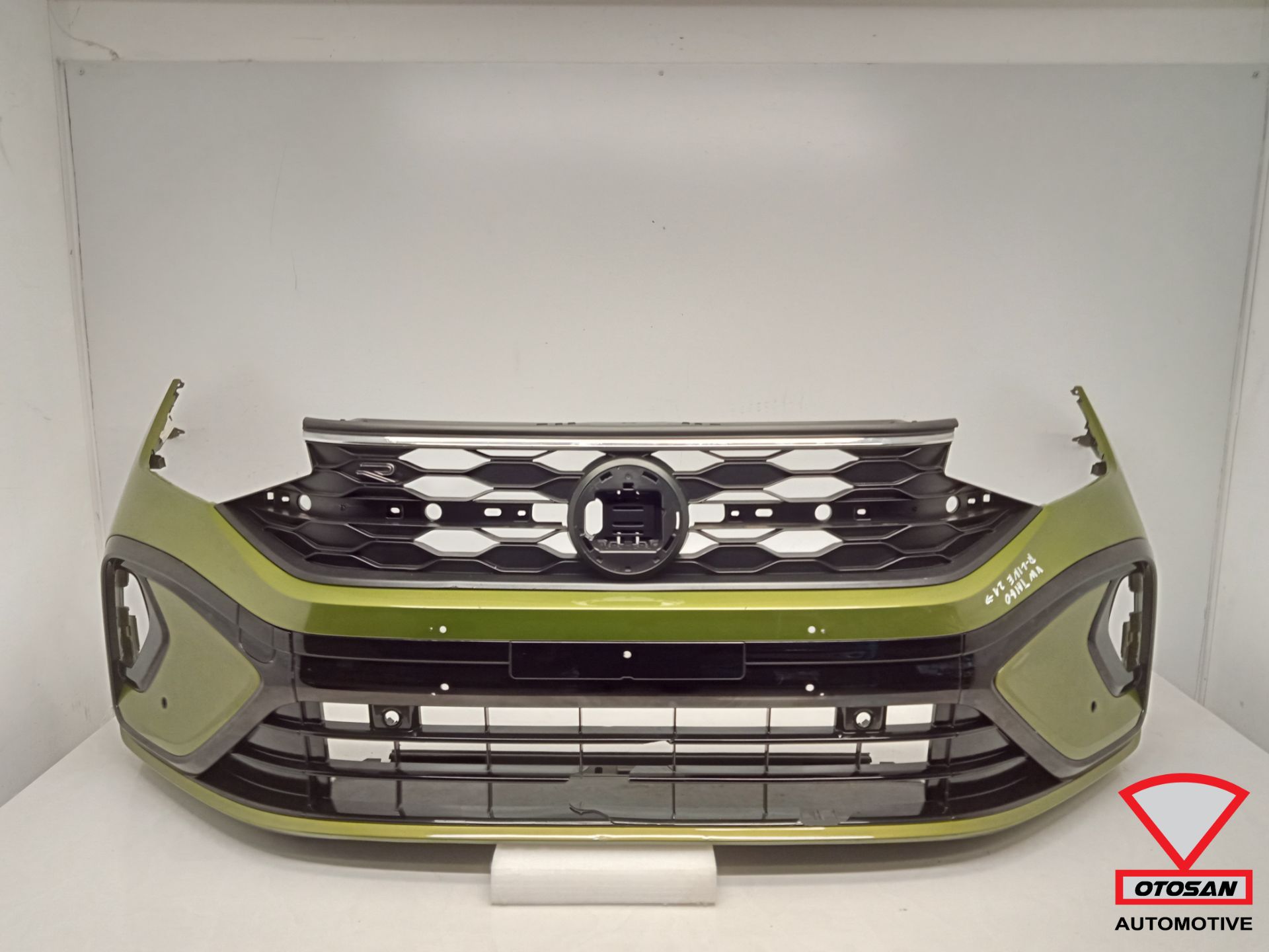 Pare-chocs avant d'origine VW Taigo R-Line ! 6 capteurs de stationnement