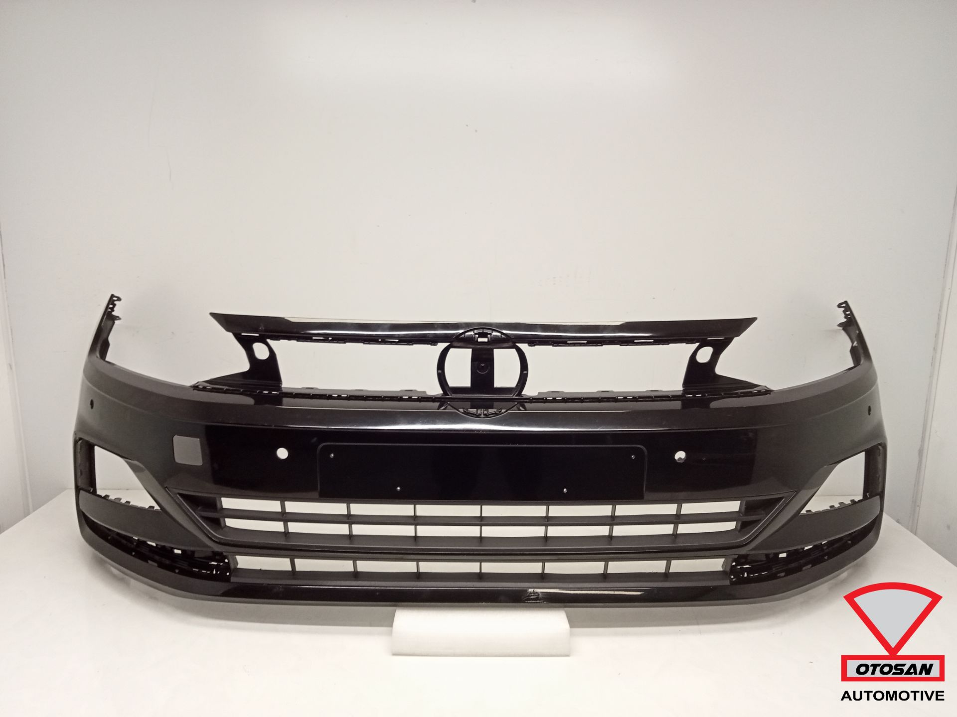 VW Polo 2G 2017-2021 4x PDC Original! Front bumper