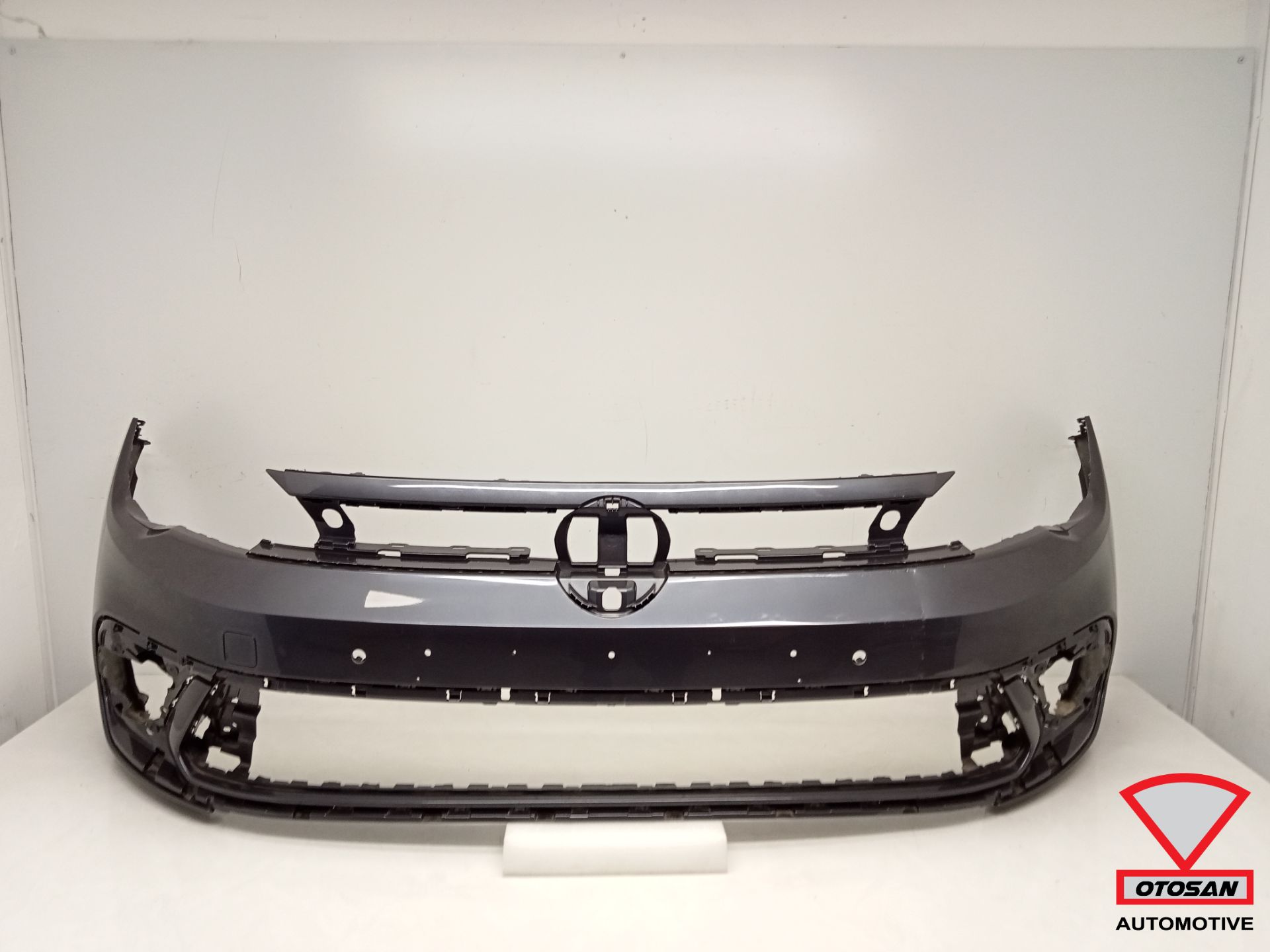 VW Polo 2G 2017–2021 Original! Frontstoßstange mit 4x PDC