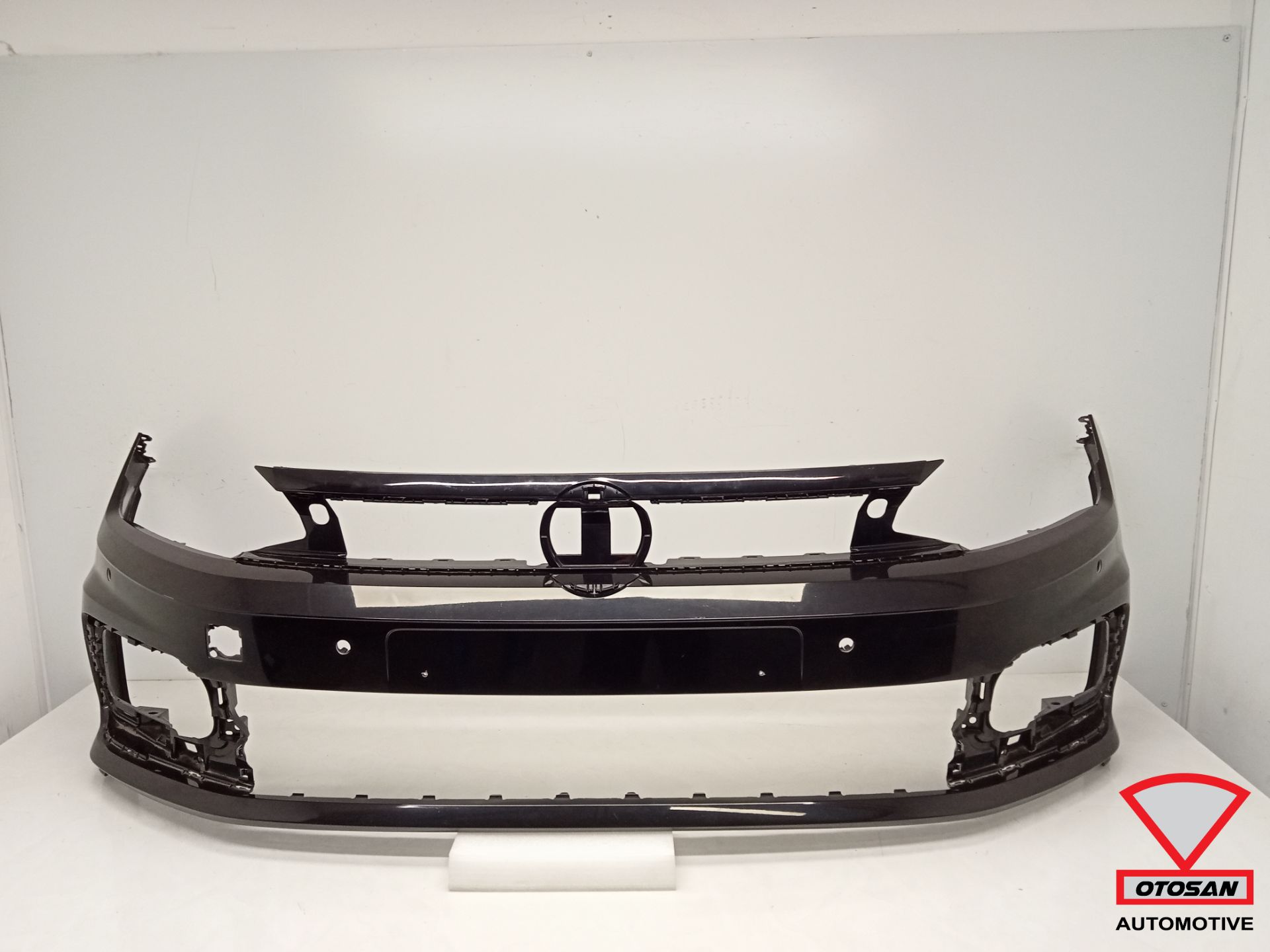 VW Polo 2G GTI R-Line 2017+ Front Bumper 4xPDC