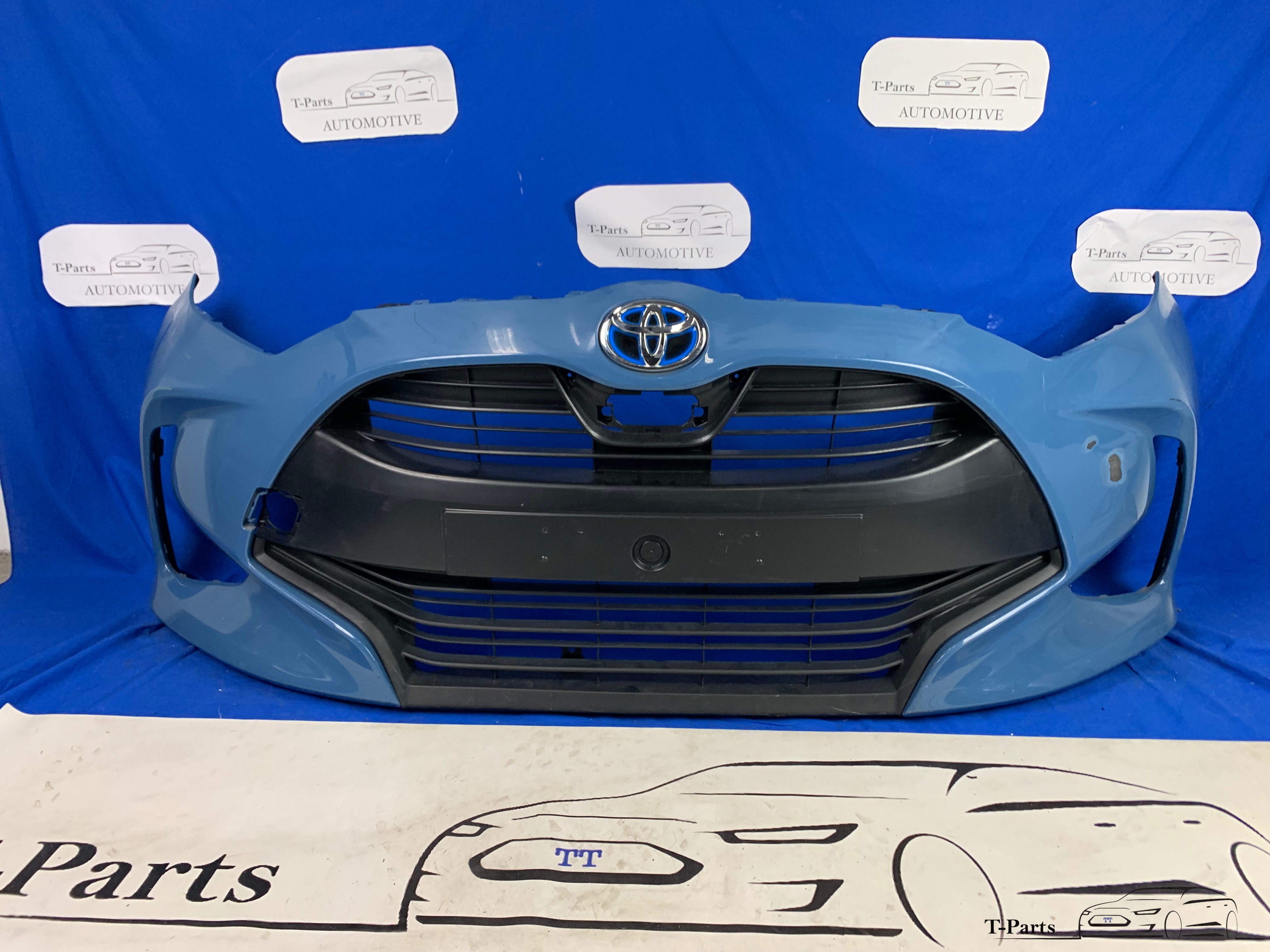 Toyota yaris Front bumper grille bumper 2019+ grille