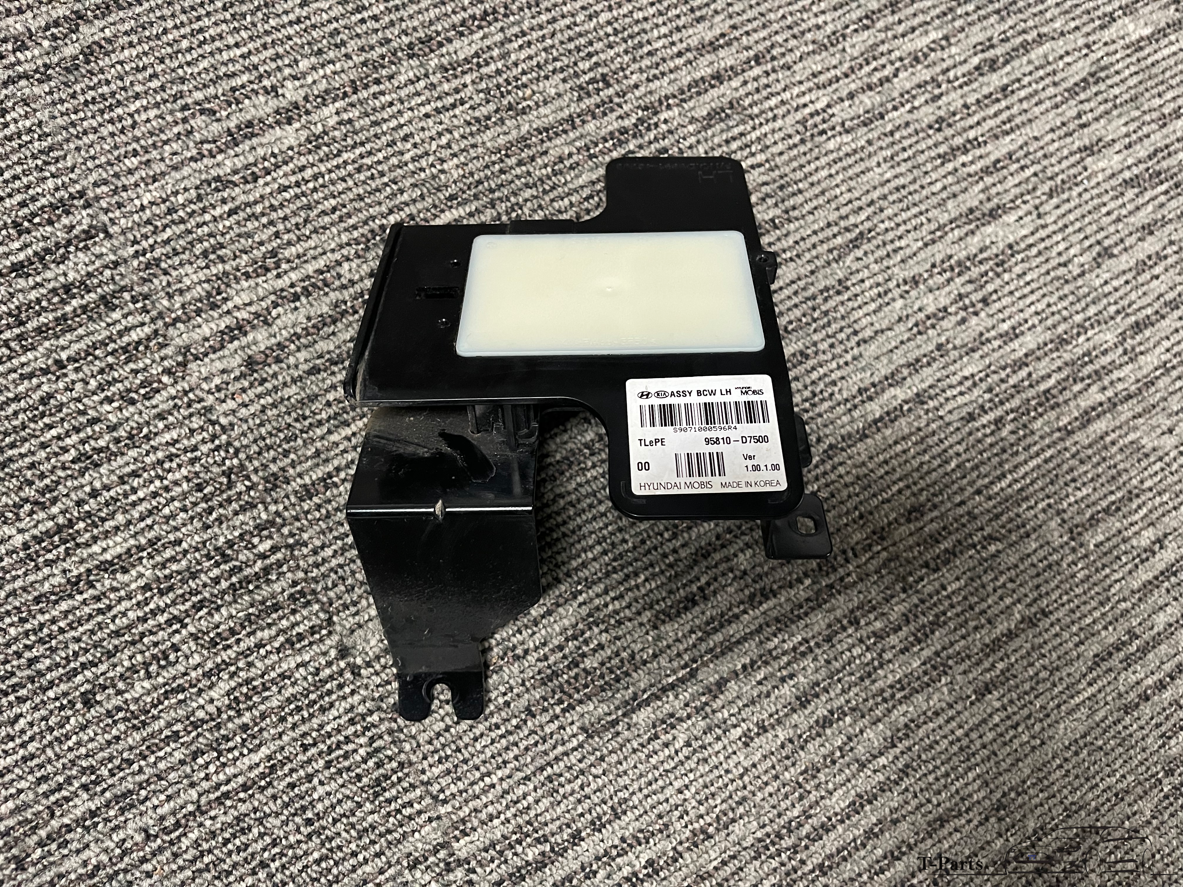 Hyundai kia radar achter acc 95810D7500