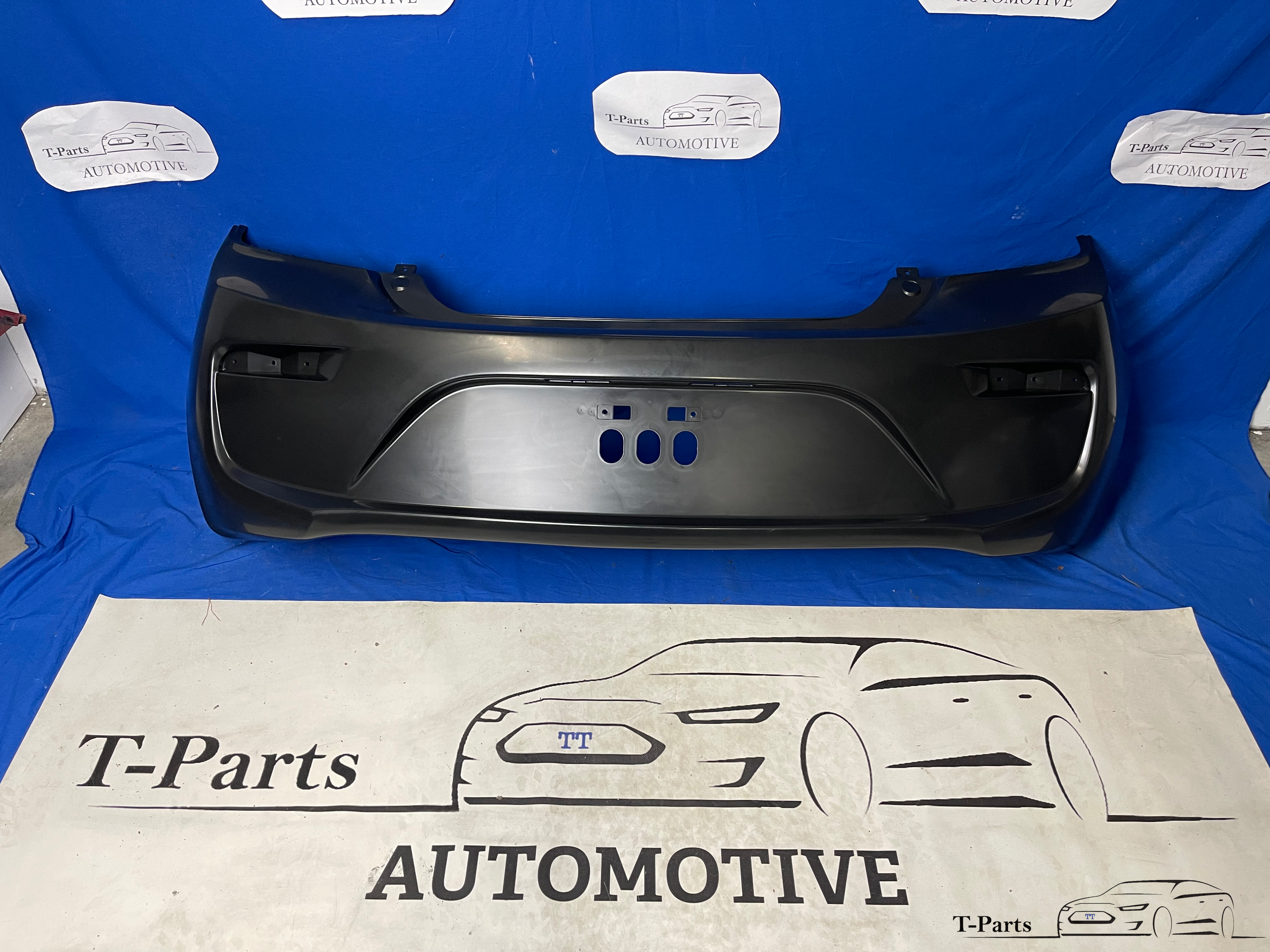 Mitsubishi space star 2016+ achterbumper origineel bumper nieuw