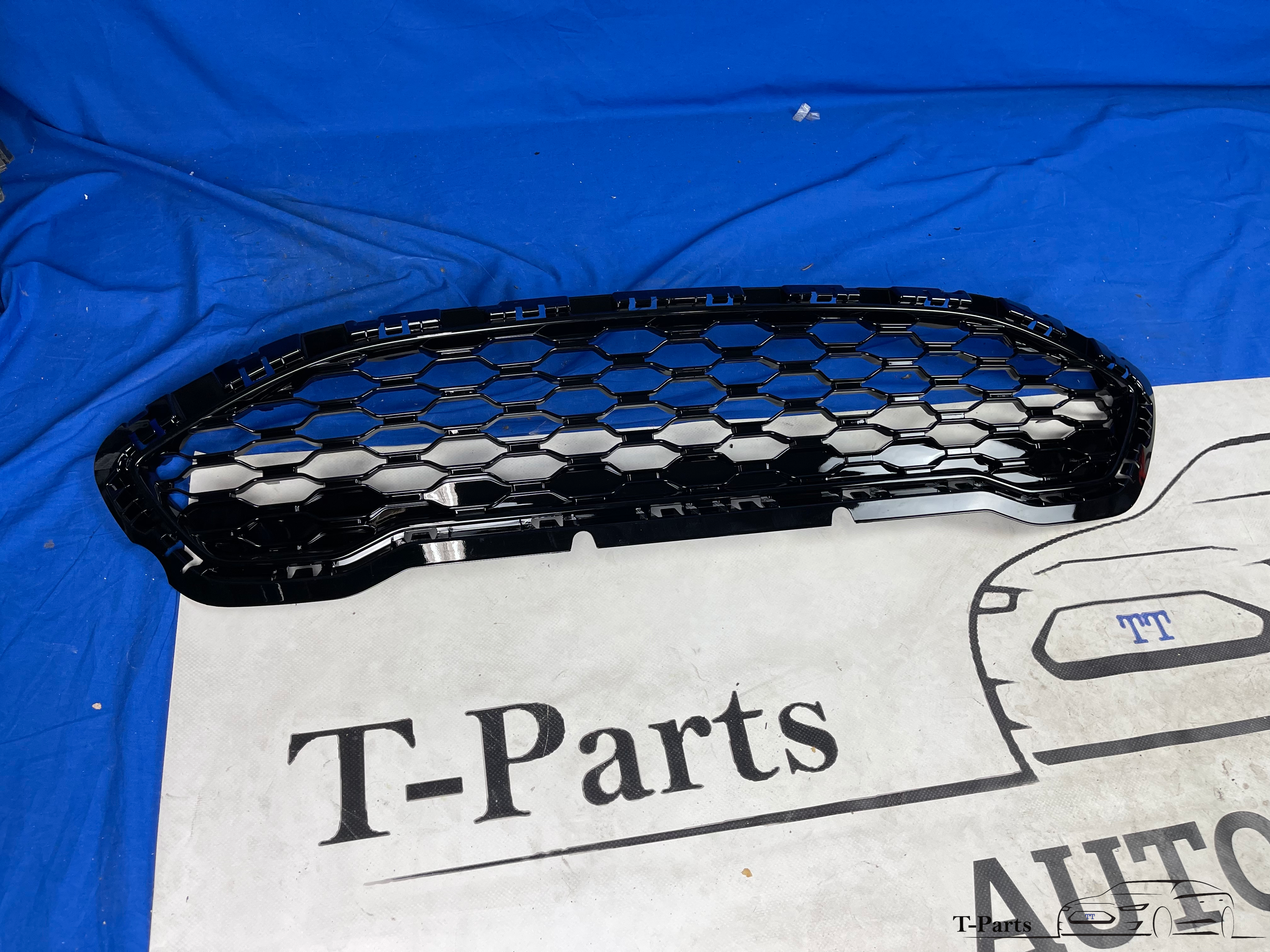 Ford fiesta mk8 grille zwart glans gril rooster voorbumper bumper