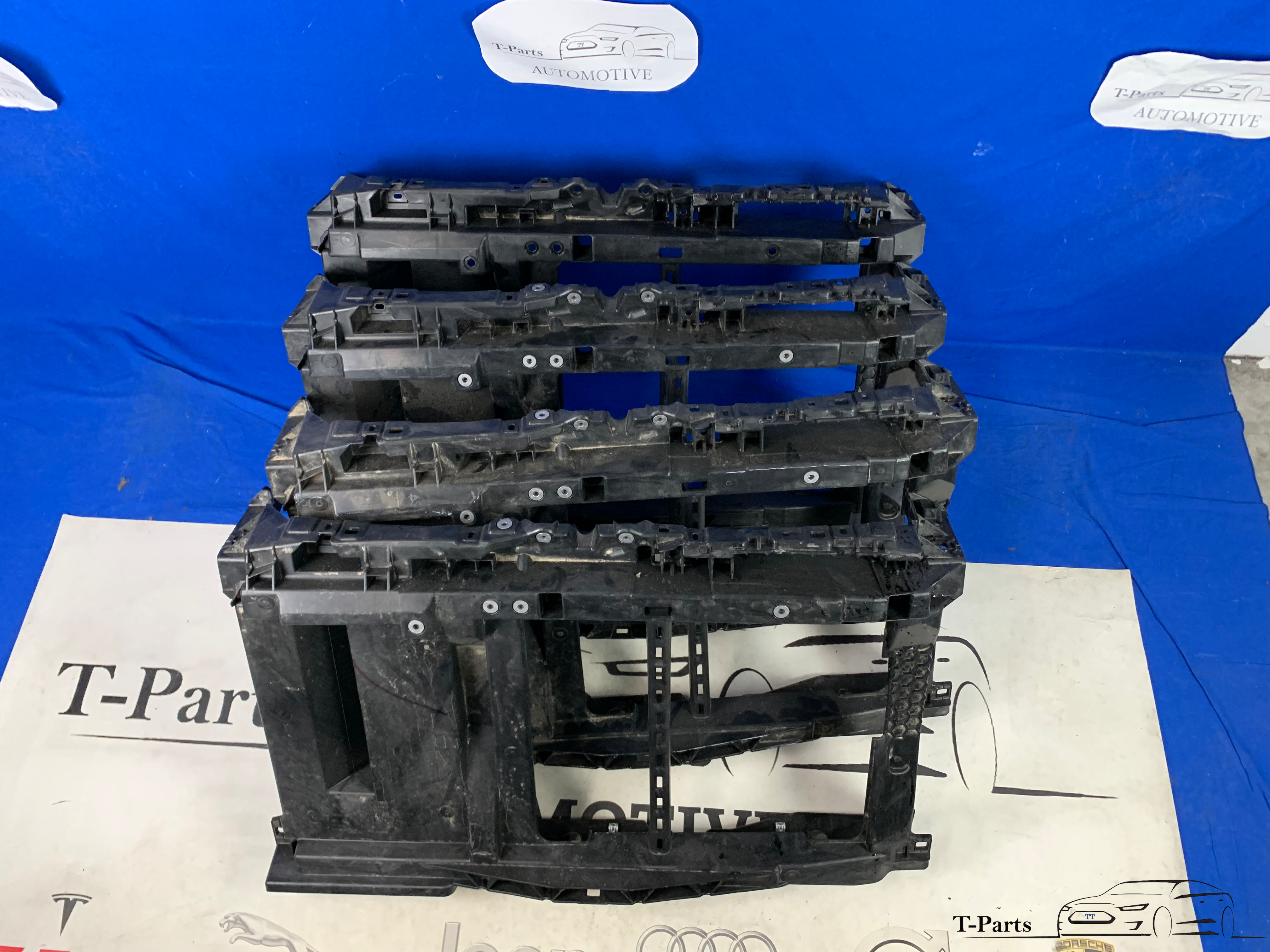 Peugeot 208 2008 voorfront front frontpaneel 9823719380
