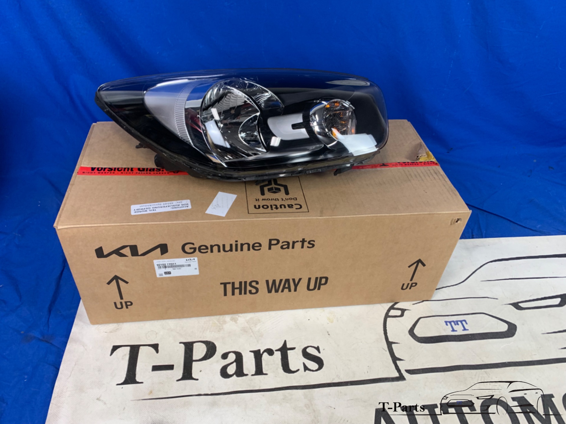 Kia picanto koplamp rechts 921021Y011 lamp