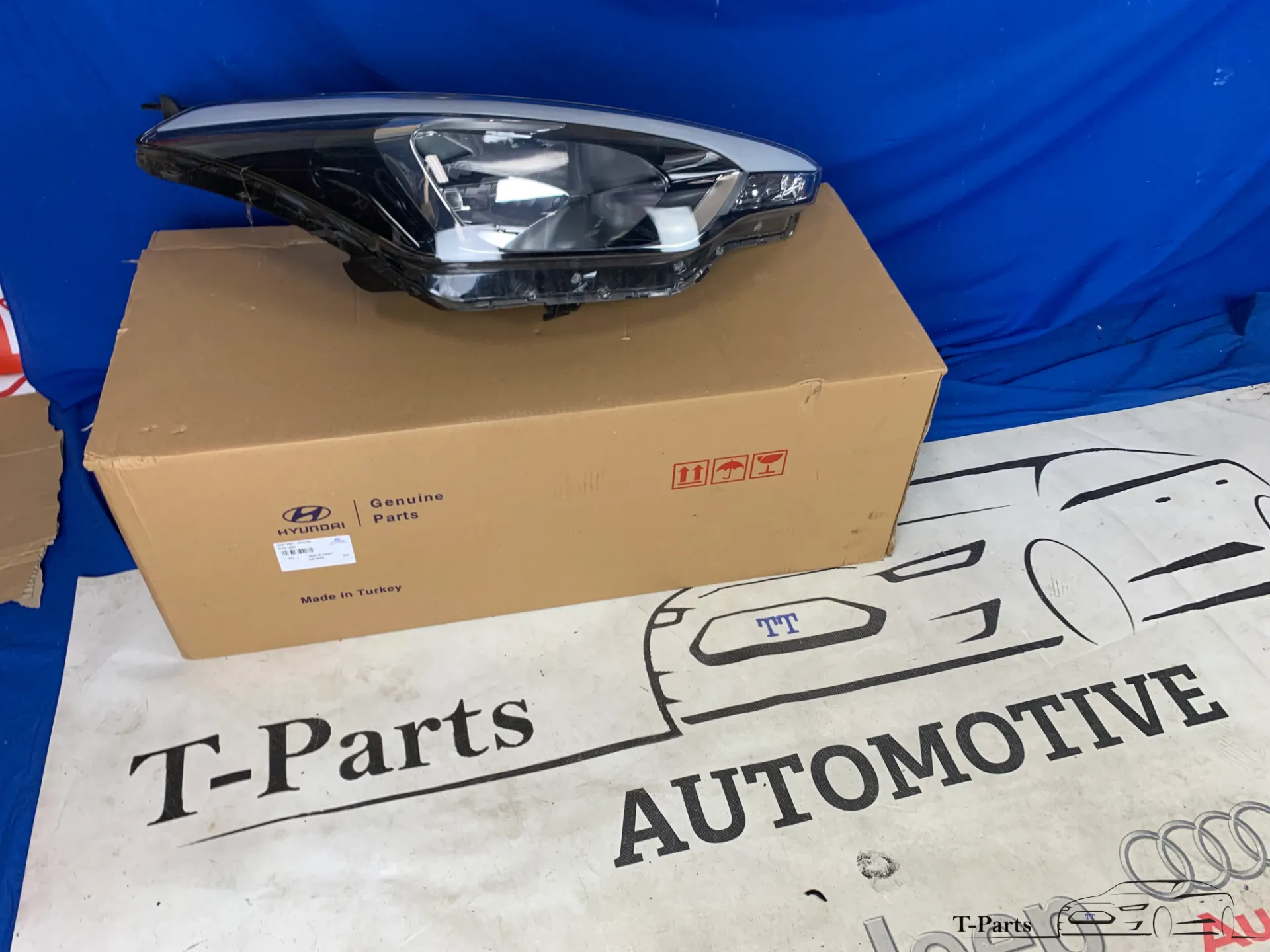 hyundai i20 koplamp rechts 92102C8000 led
