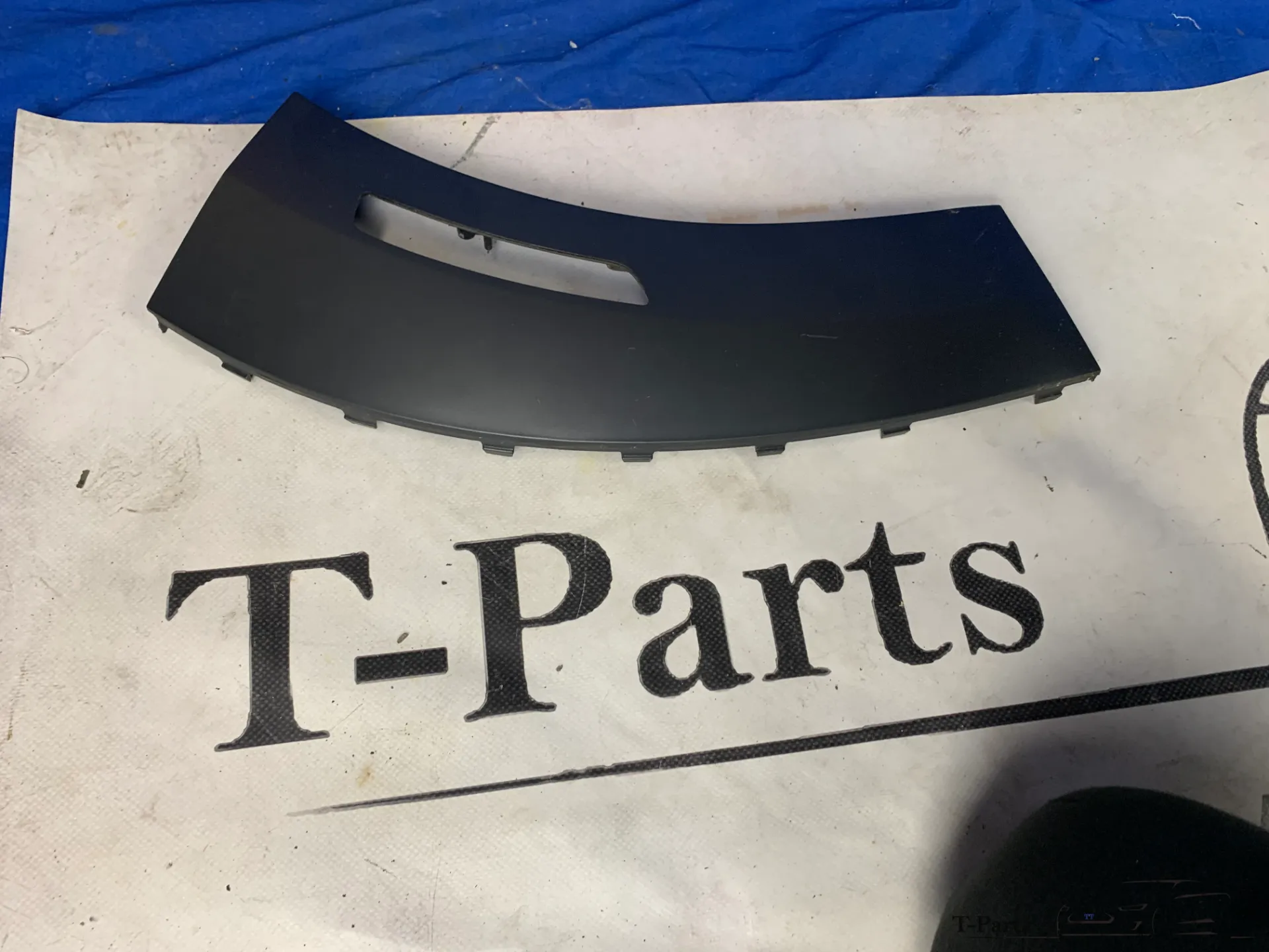 hyundai kona sierlijst links voorbumper 86557k4000