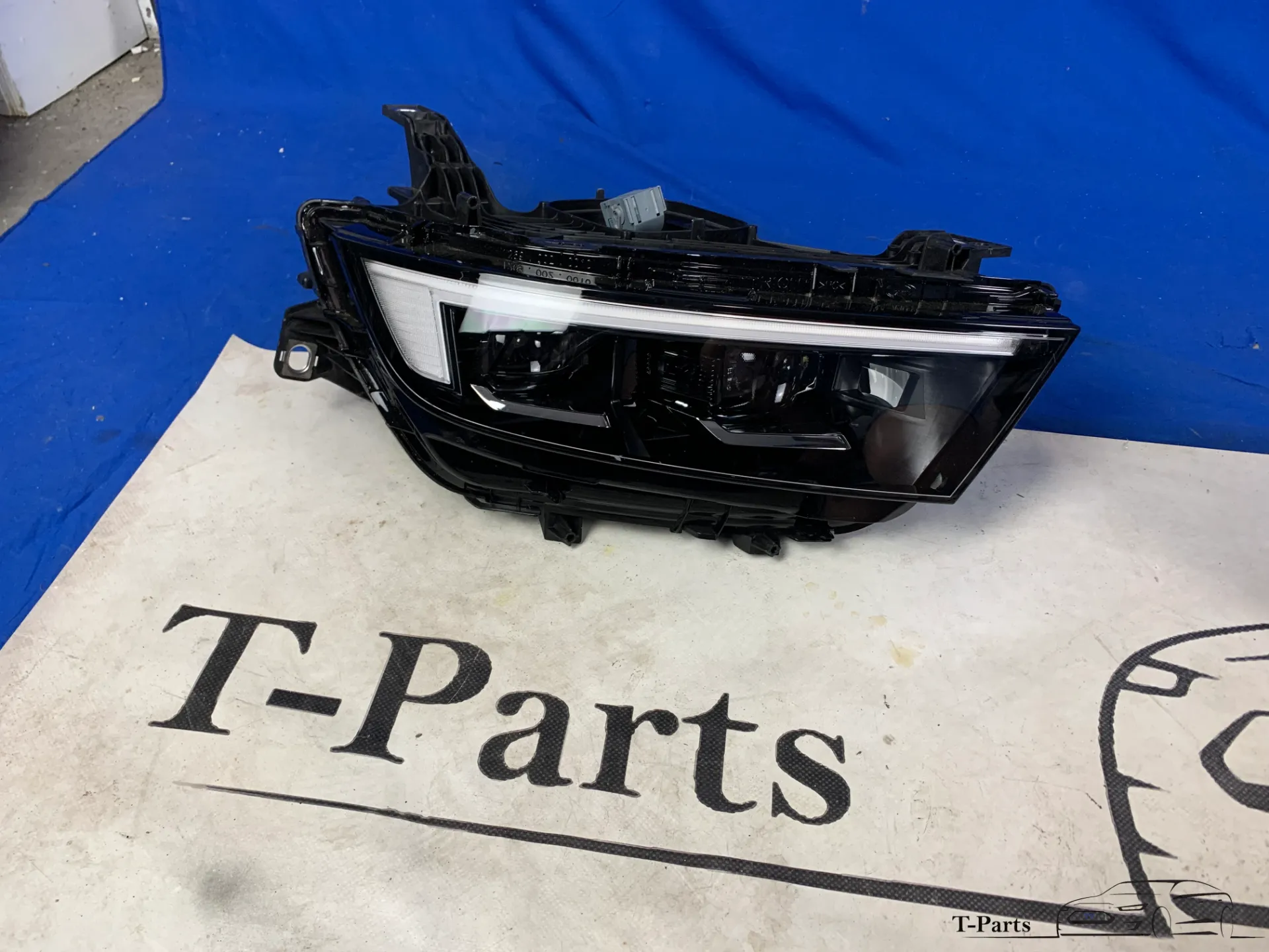 opel astra L phare droit 9840160780 lampe