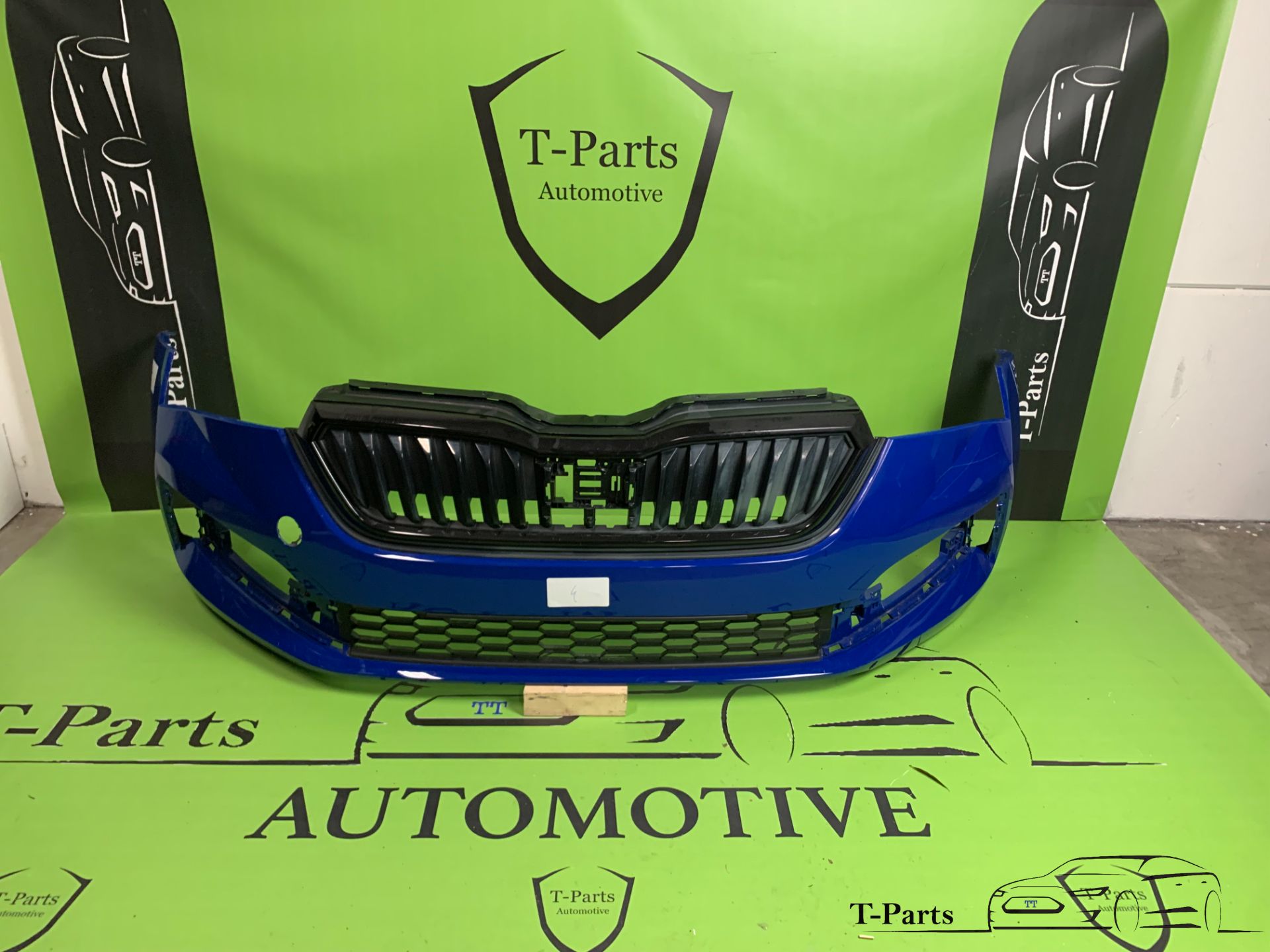 Skoda scala front bumper 657807217 bumper grille grille 21+