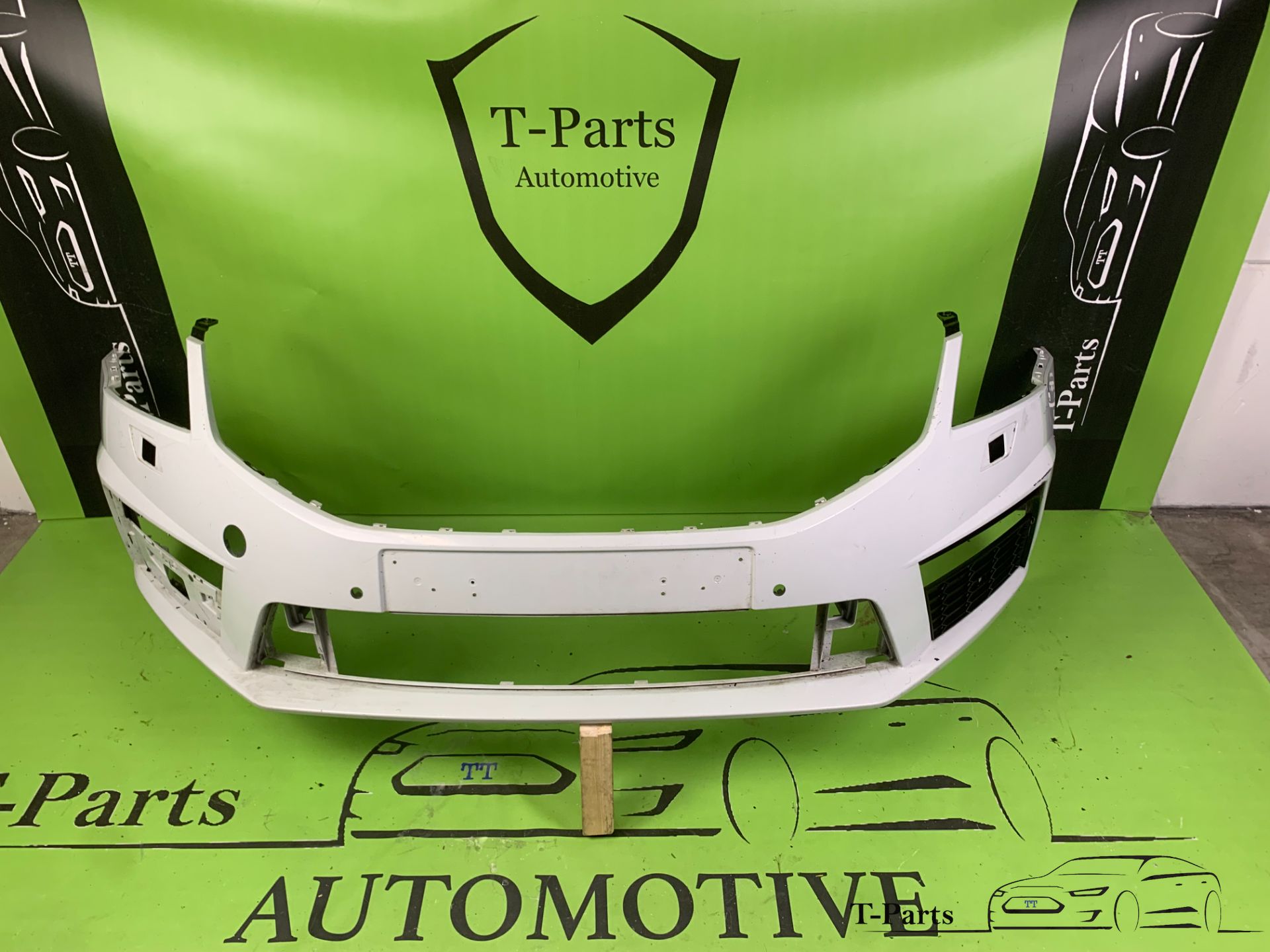 Pare-chocs avant Skoda Octavia RS 6E0 807 221AA