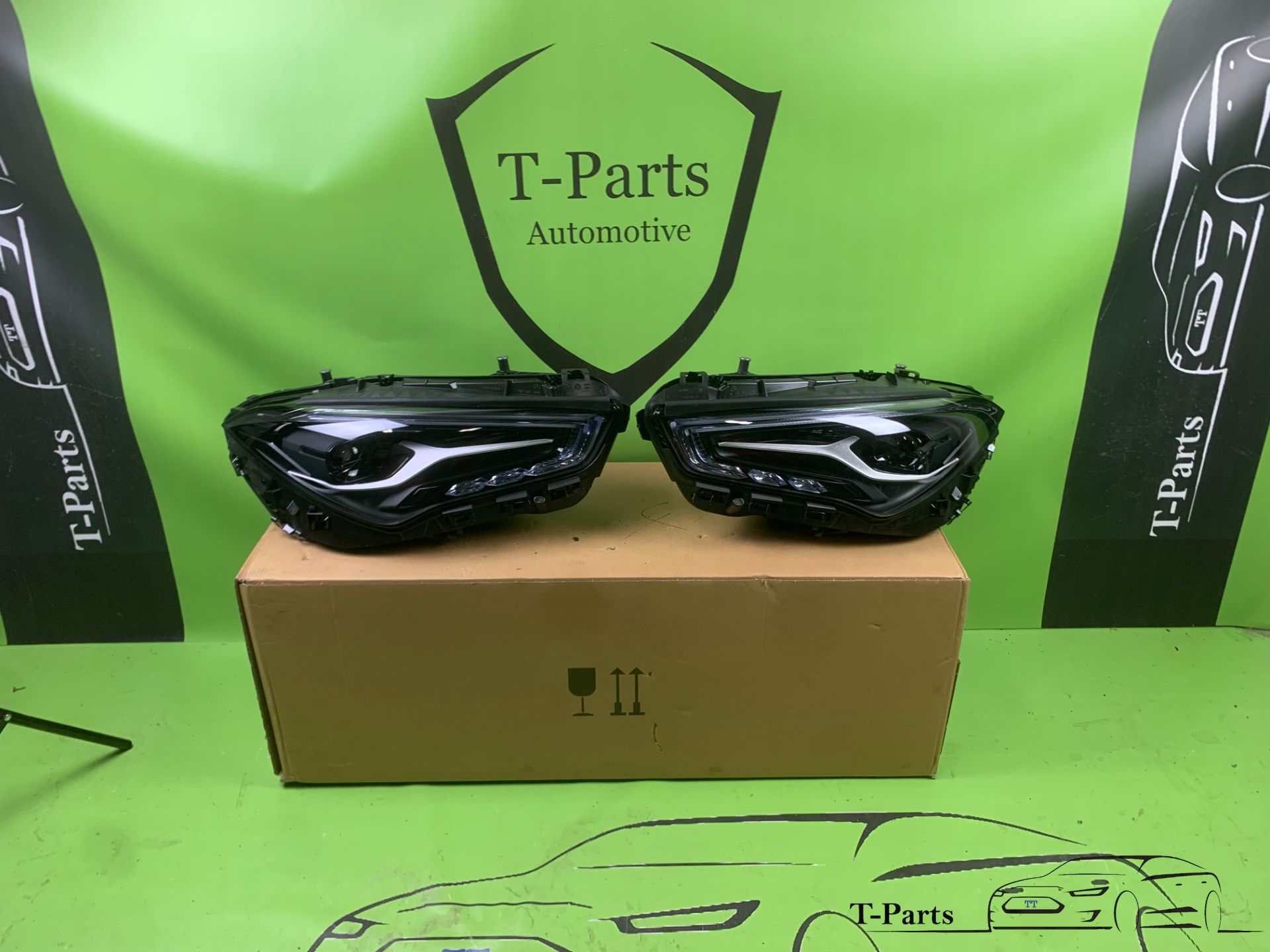 mercedes CLA W118 koplamp links rechts A1189060701 A1189060801 module