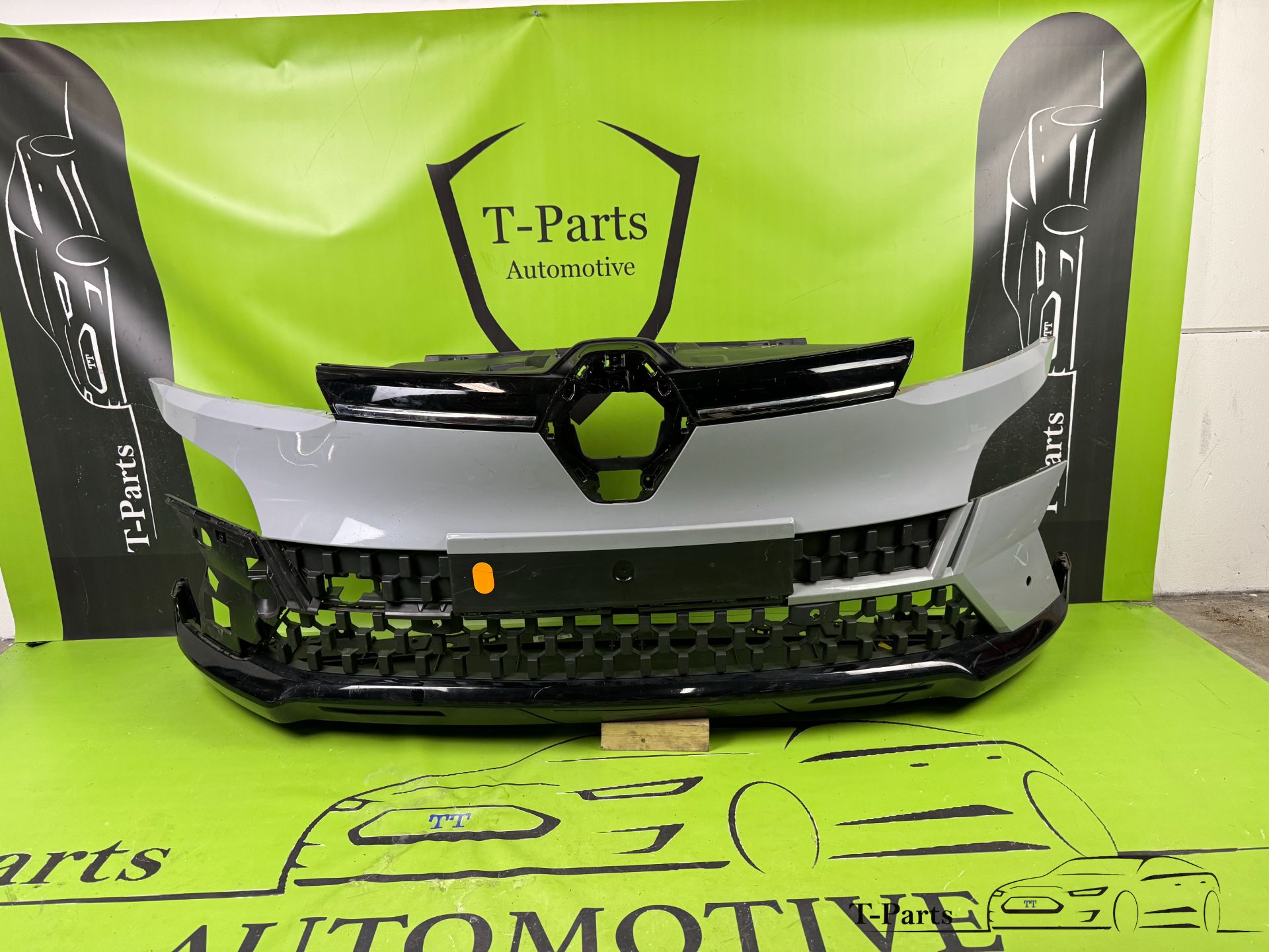 renault megane E-Tech voorbumper e tech bumper grille