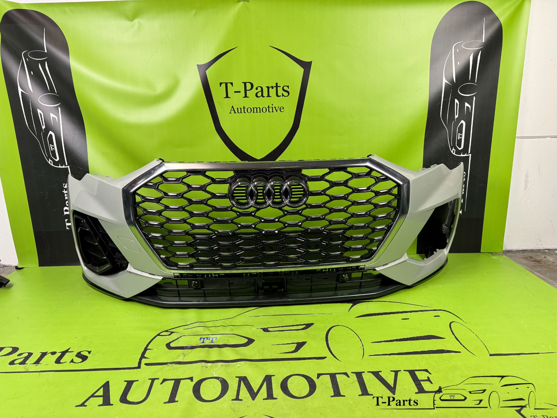 audi Q3 voorbumper bumper grille rooster s line