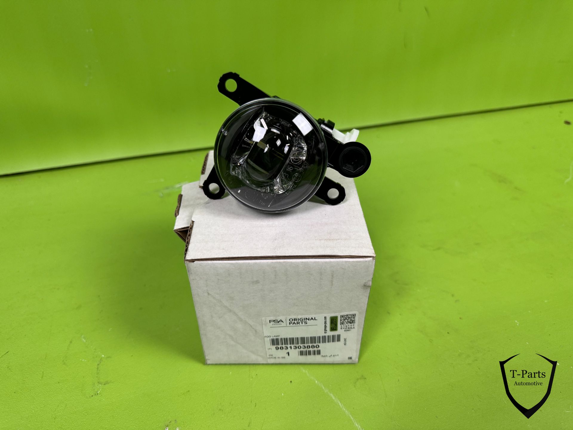 opel corsa f peugeot 208 mistlamp links 9831303880
