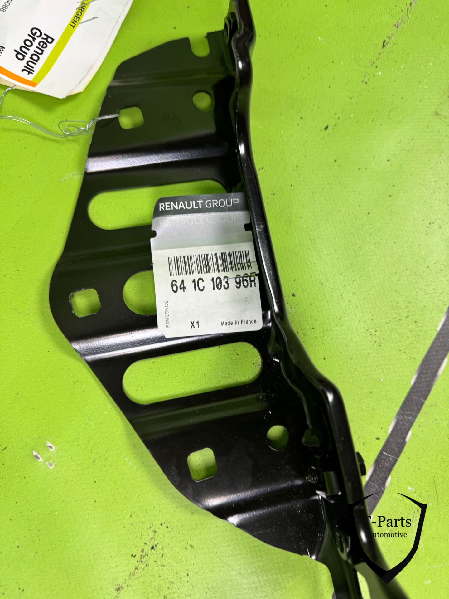 Renault Megane E-tech linke 641c10396r Halterung Seitenverkleidung Kotflügel