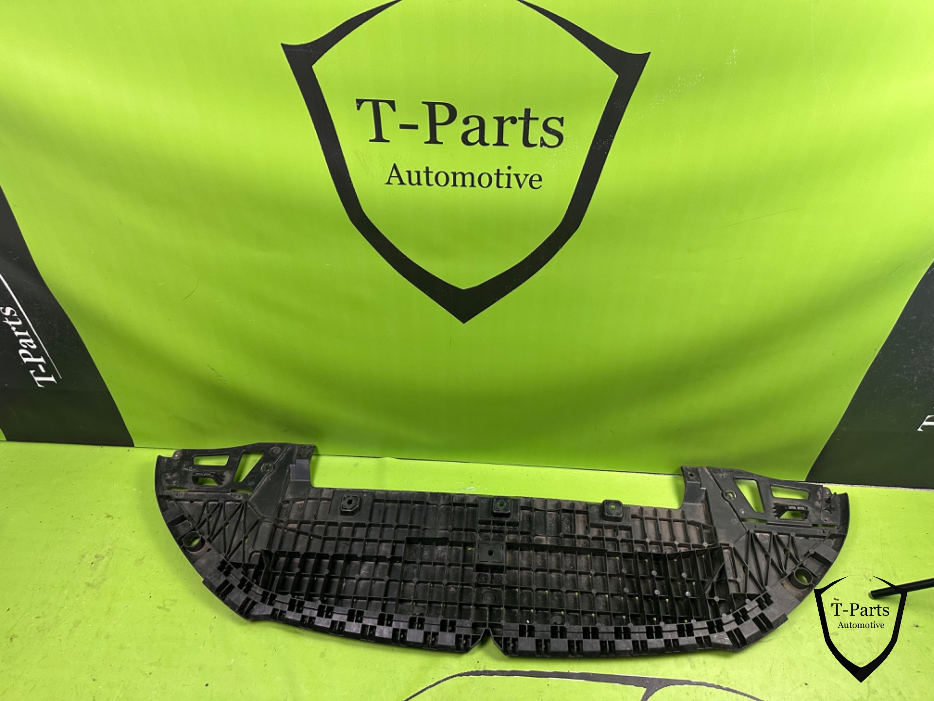 Onderplaat bumper plaat opel corsa f 2019+ A009HJ 01