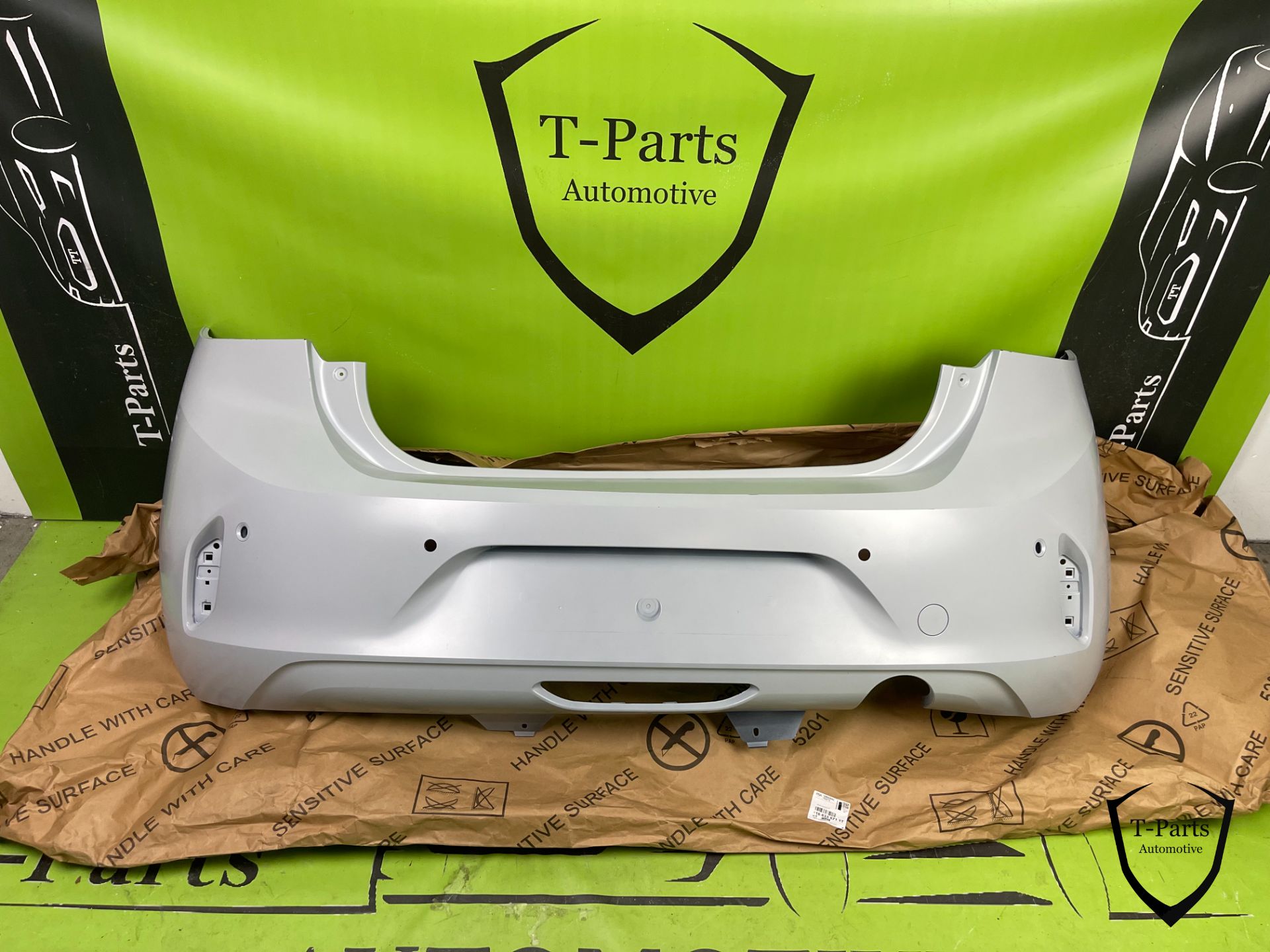 opel corsa F achterbumper nieuw 4x PDC bumper 166335711T